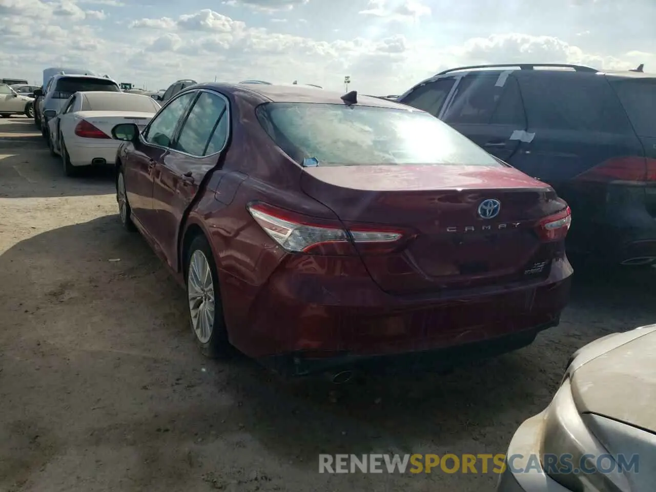 3 fotografías del automóvil dañado 4T1F31AK3LU524050 TOYOTA CAMRY 2020