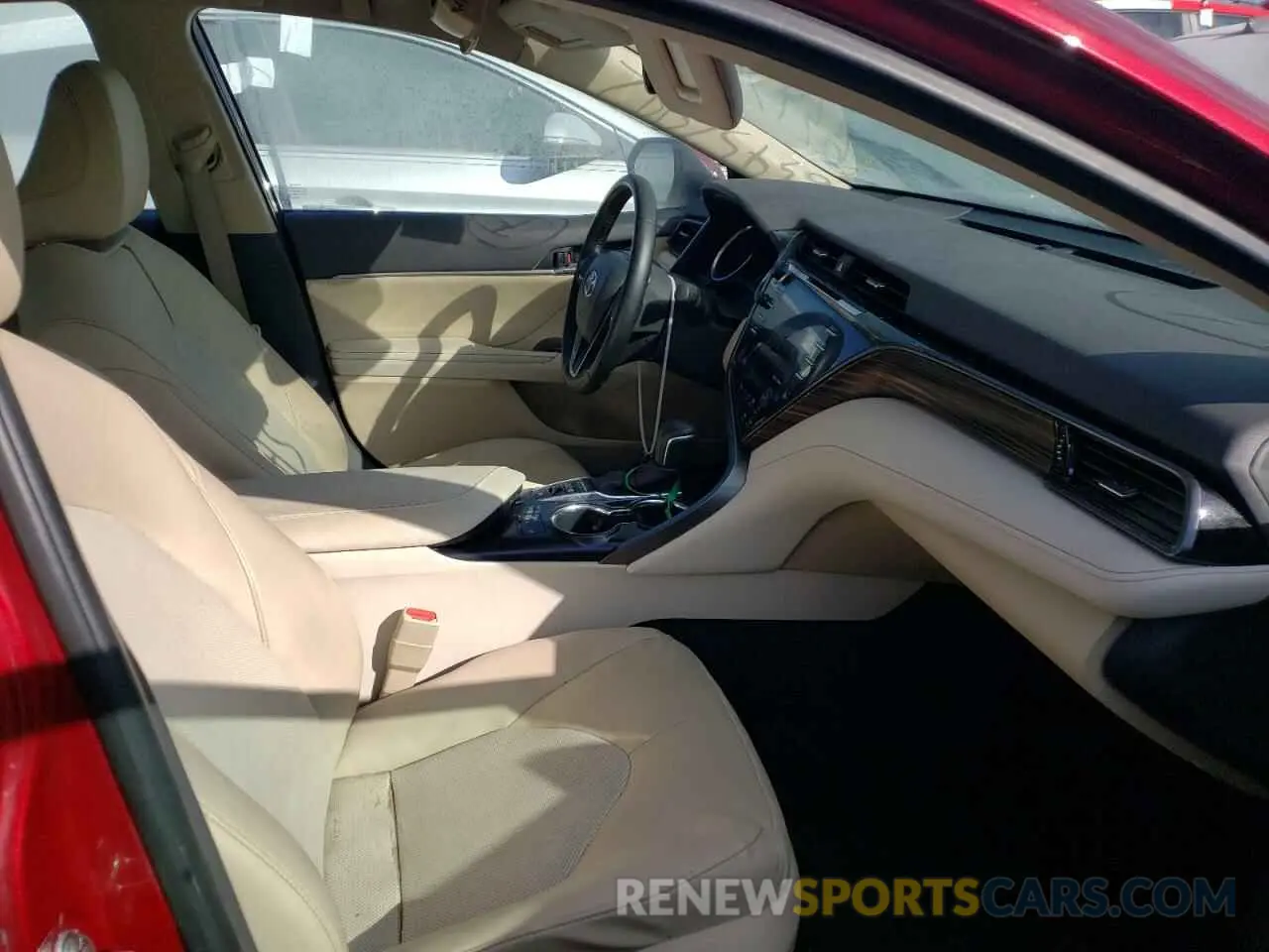 5 fotografías del automóvil dañado 4T1F31AK3LU524050 TOYOTA CAMRY 2020