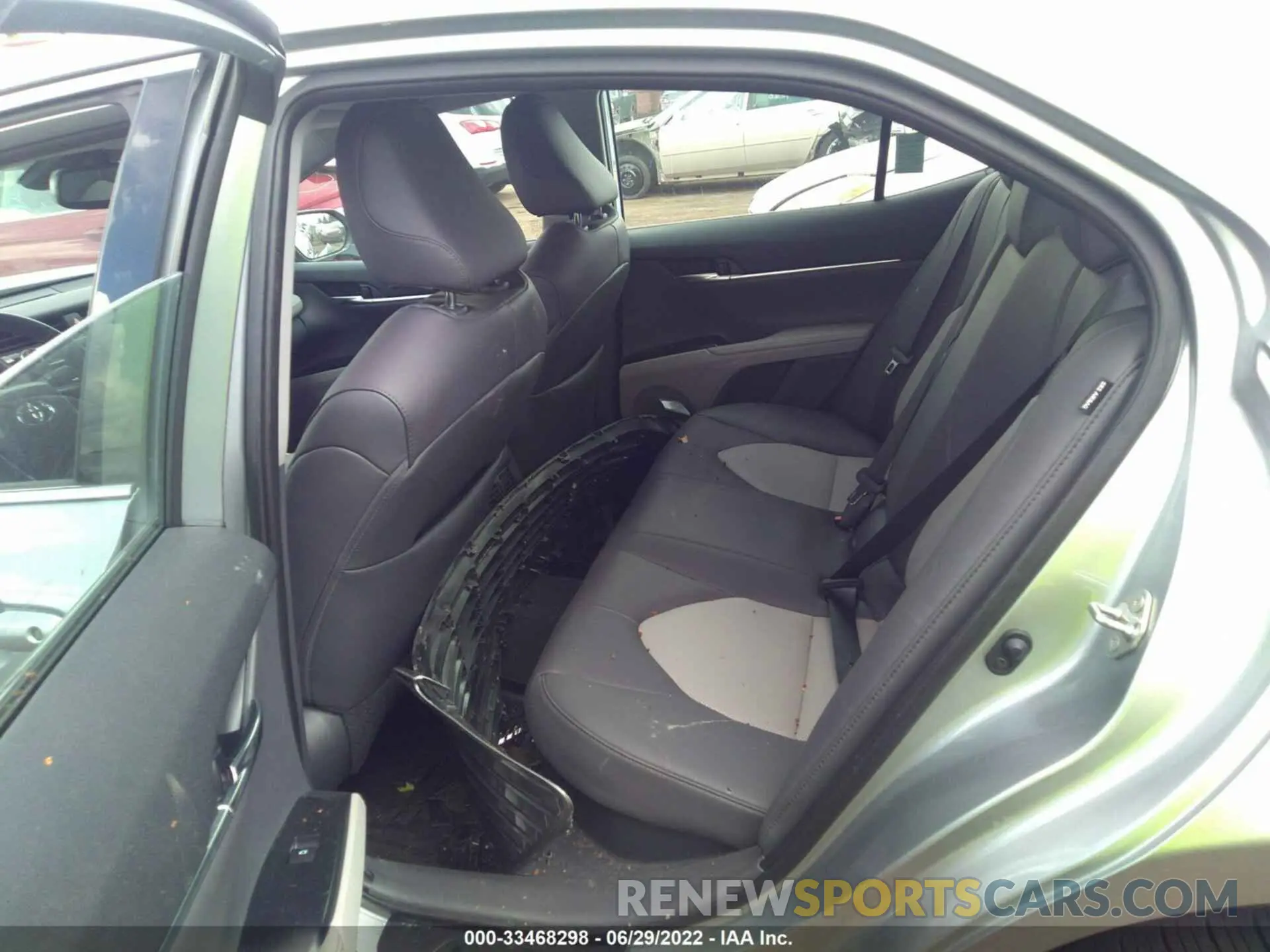 8 fotografías del automóvil dañado 4T1F31AK4LU523960 TOYOTA CAMRY 2020