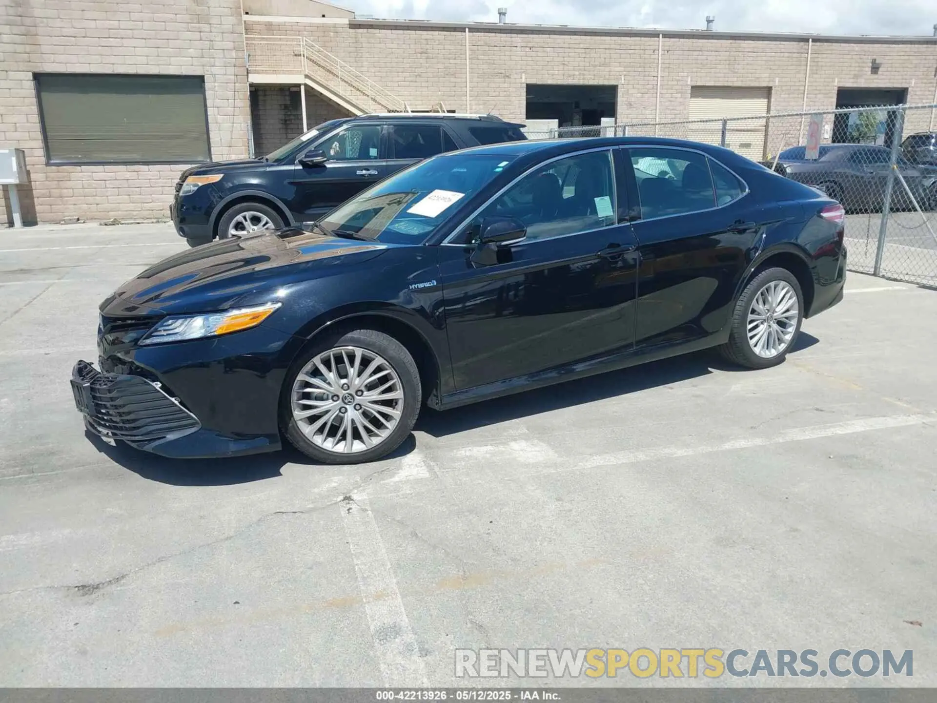 2 fotografías del automóvil dañado 4T1F31AK4LU526096 TOYOTA CAMRY 2020