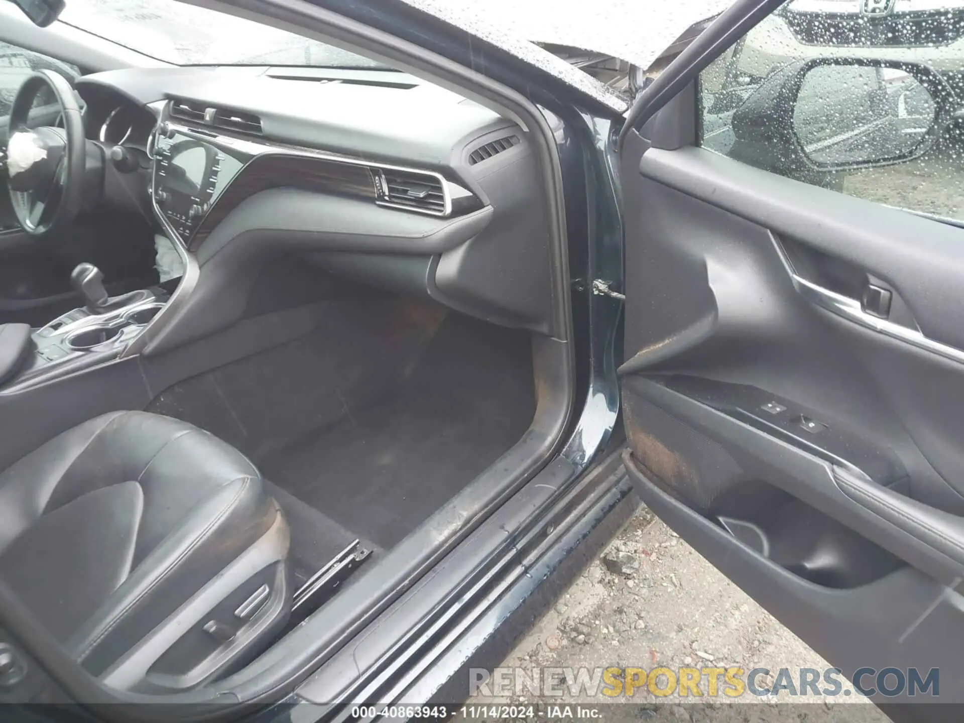 5 fotografías del automóvil dañado 4T1F31AK4LU530956 TOYOTA CAMRY 2020