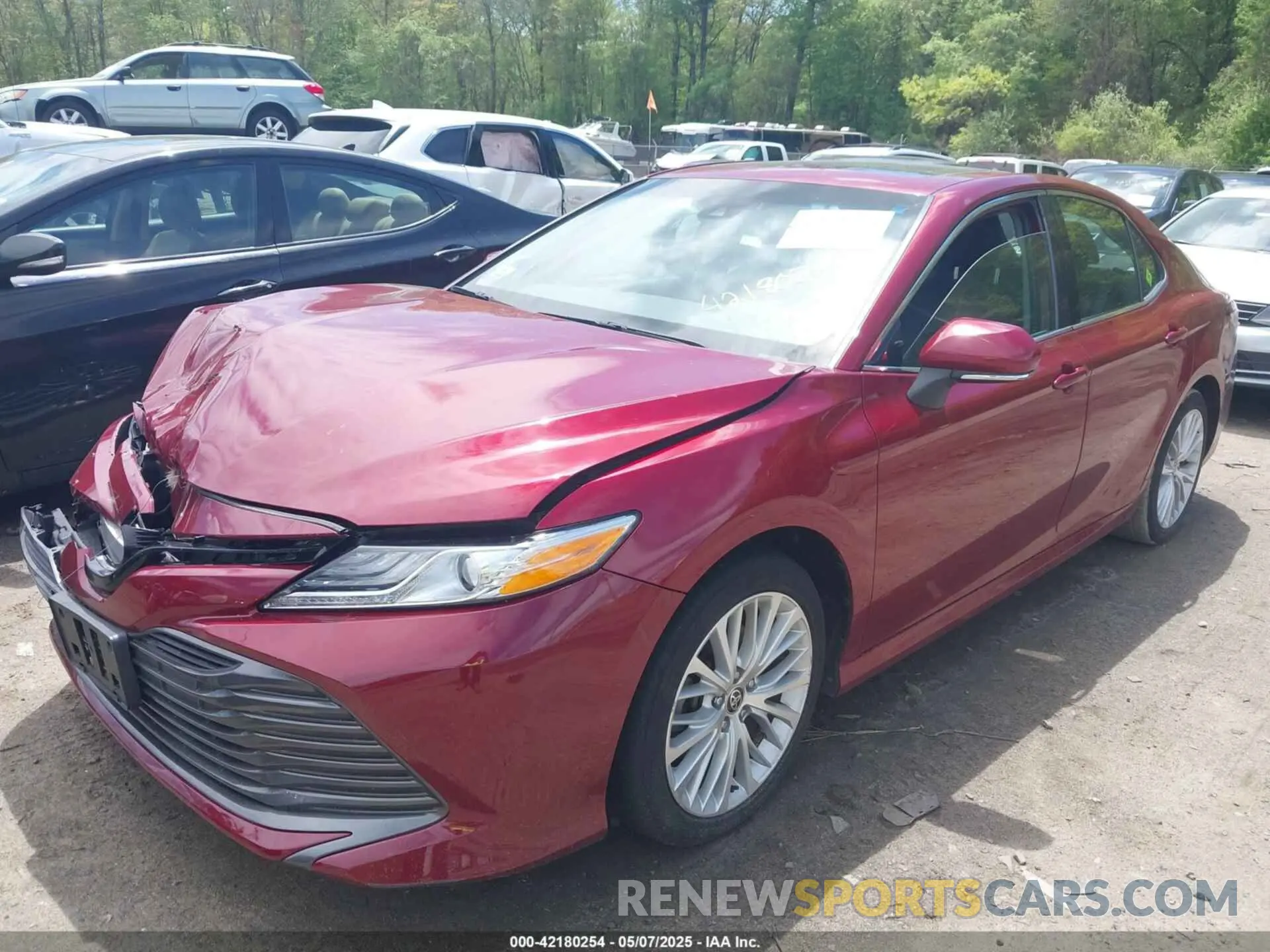 2 fotografías del automóvil dañado 4T1F31AK4LU536417 TOYOTA CAMRY 2020