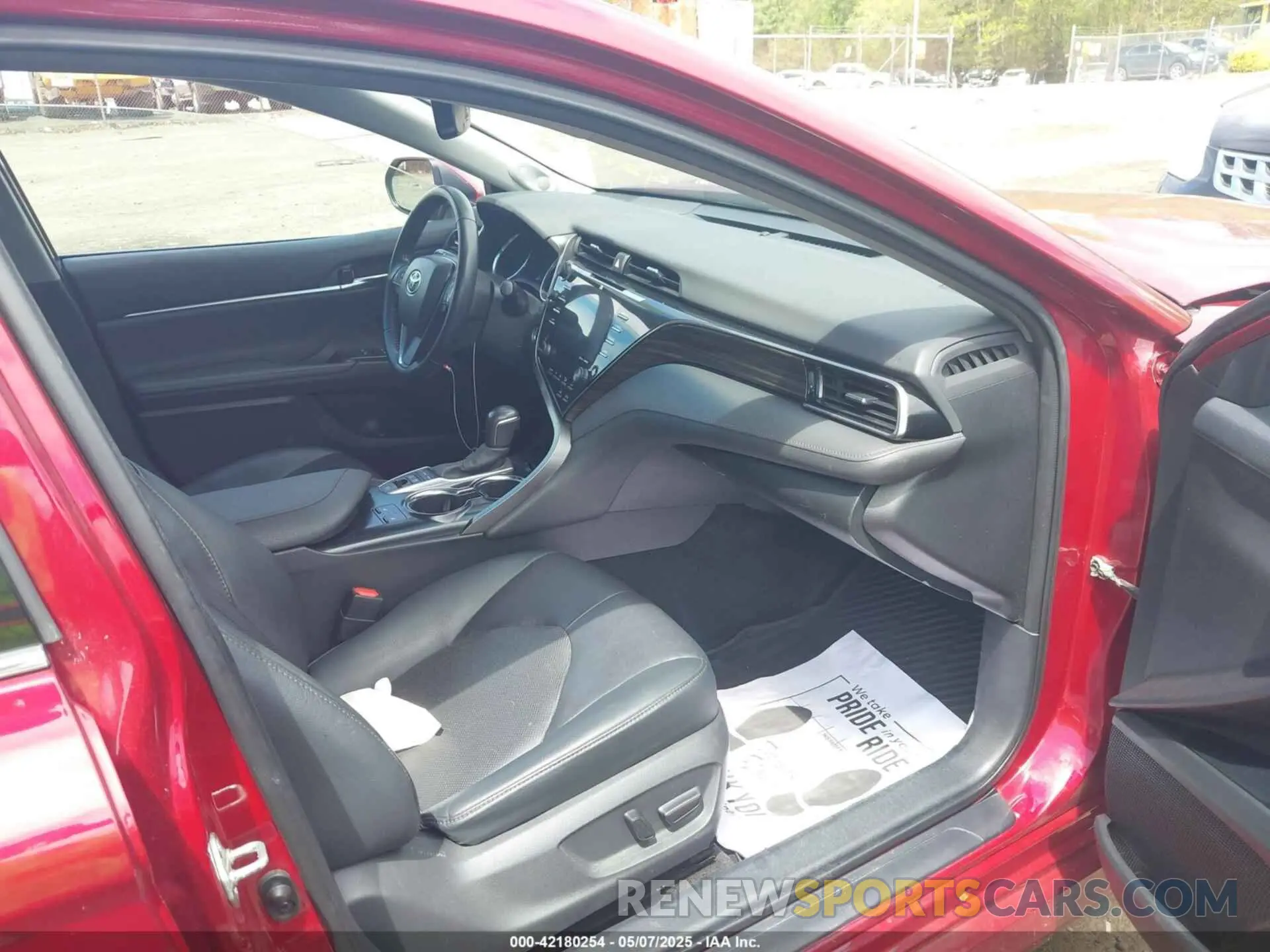 5 fotografías del automóvil dañado 4T1F31AK4LU536417 TOYOTA CAMRY 2020