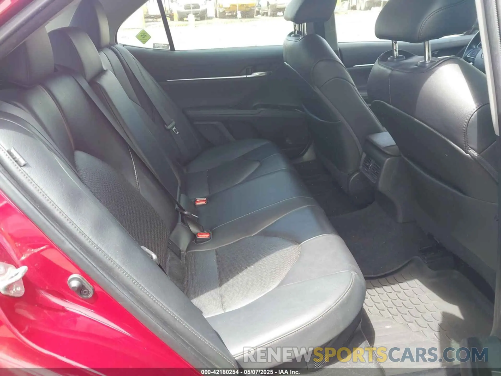 8 fotografías del automóvil dañado 4T1F31AK4LU536417 TOYOTA CAMRY 2020