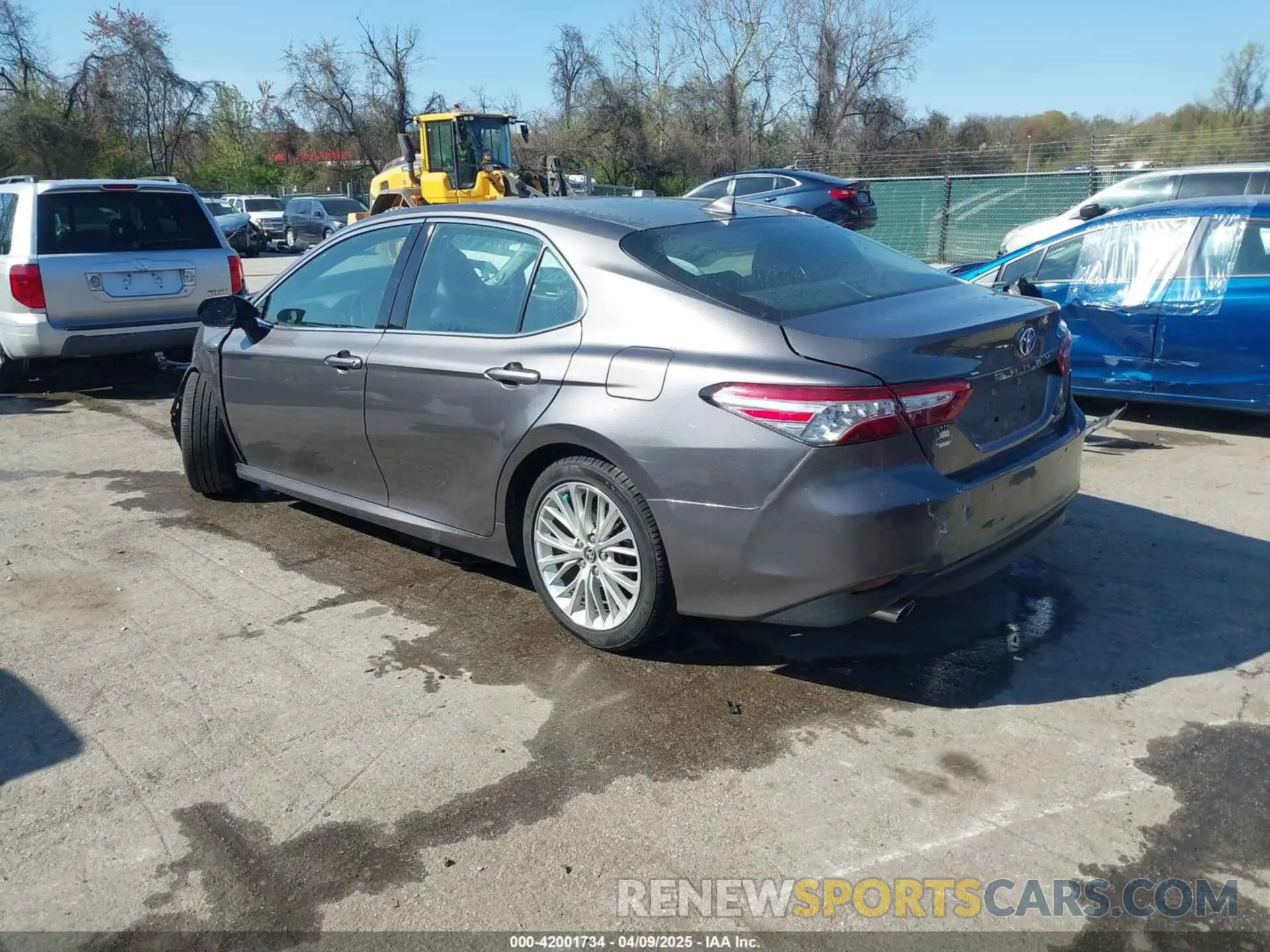3 fotografías del automóvil dañado 4T1F31AK5LU014735 TOYOTA CAMRY 2020