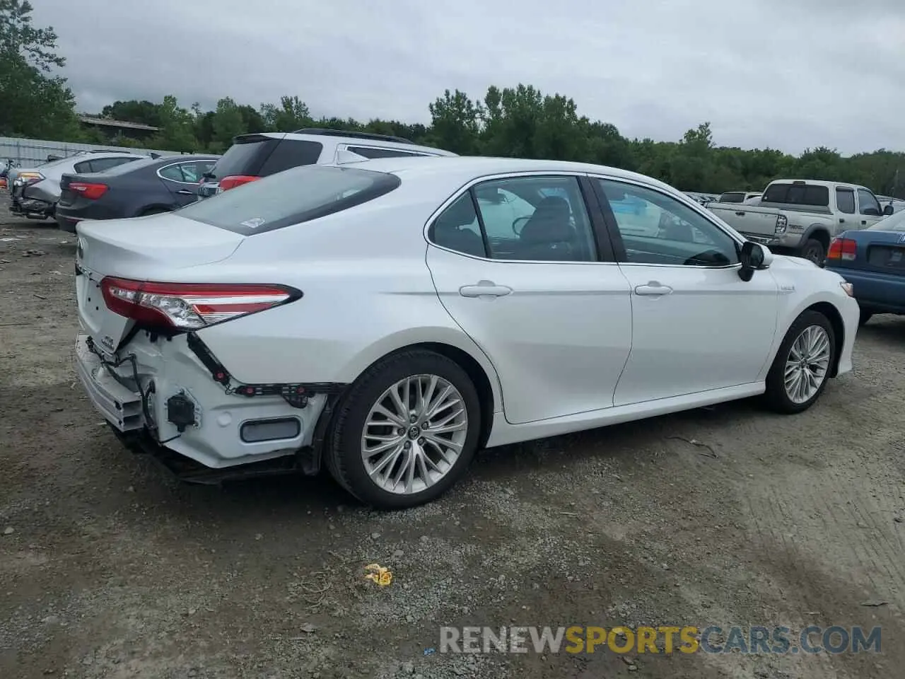 3 fotografías del automóvil dañado 4T1F31AK6LU519151 TOYOTA CAMRY 2020