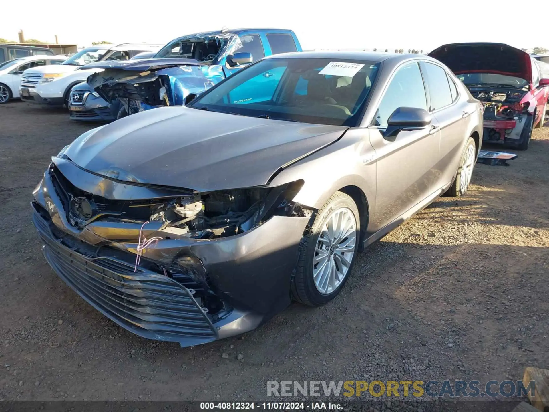2 fotografías del automóvil dañado 4T1F31AK7LU535925 TOYOTA CAMRY 2020