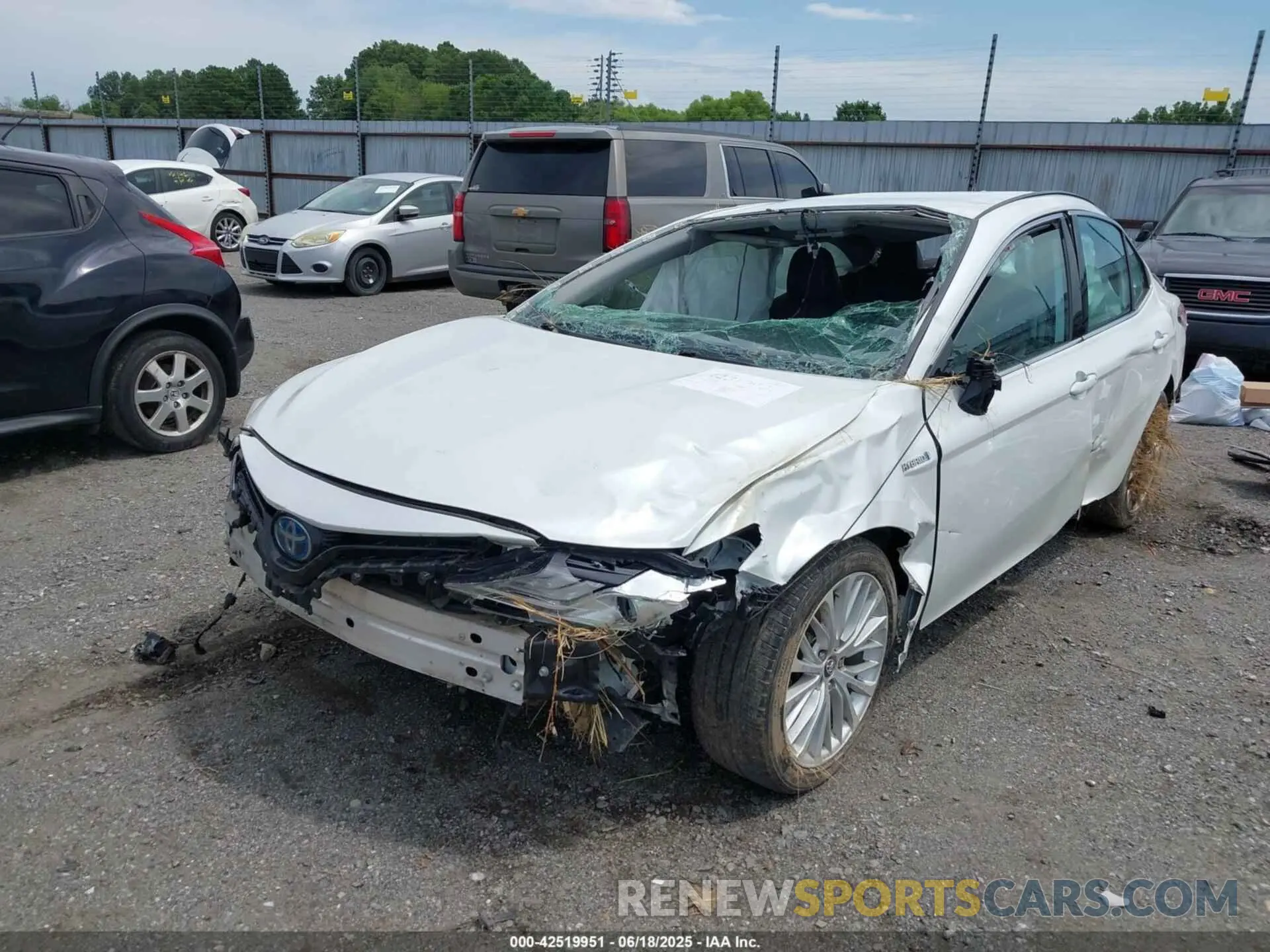 6 fotografías del automóvil dañado 4T1F31AK8LU520706 TOYOTA CAMRY 2020