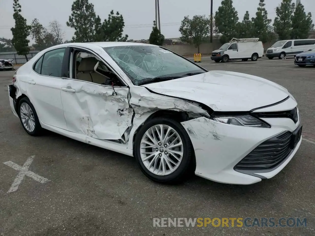 4 fotografías del automóvil dañado 4T1F31AK8LU533293 TOYOTA CAMRY 2020