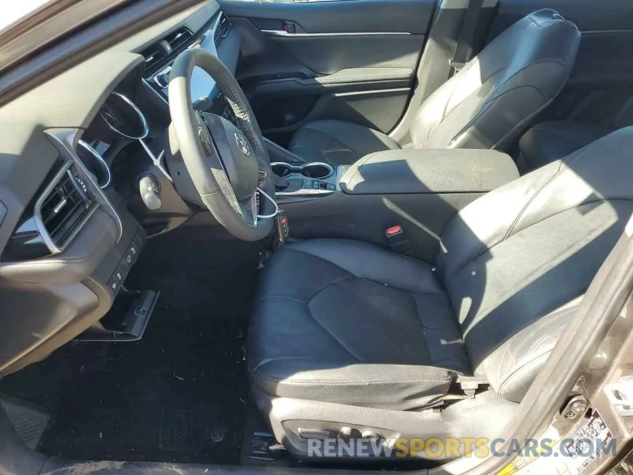 7 fotografías del automóvil dañado 4T1F31AK8LU545783 TOYOTA CAMRY 2020