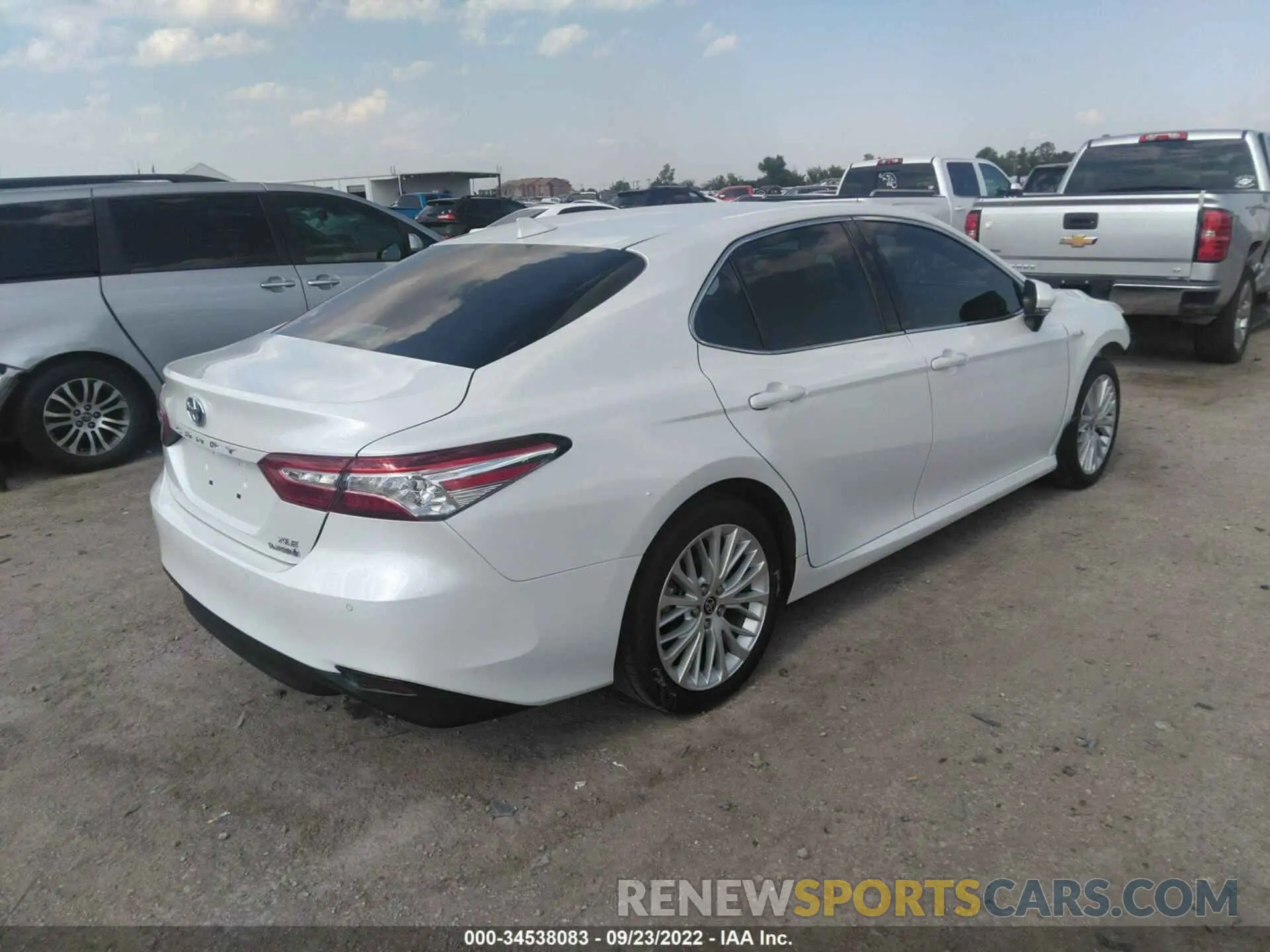 4 fotografías del automóvil dañado 4T1F31AK9LU019209 TOYOTA CAMRY 2020