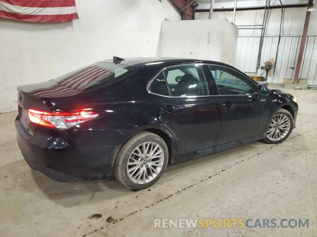 3 fotografías del automóvil dañado 4T1F31AK9LU529382 TOYOTA CAMRY 2020