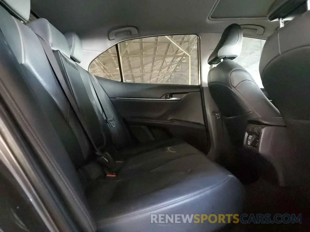 10 fotografías del automóvil dañado 4T1F31AK9LU538843 TOYOTA CAMRY 2020