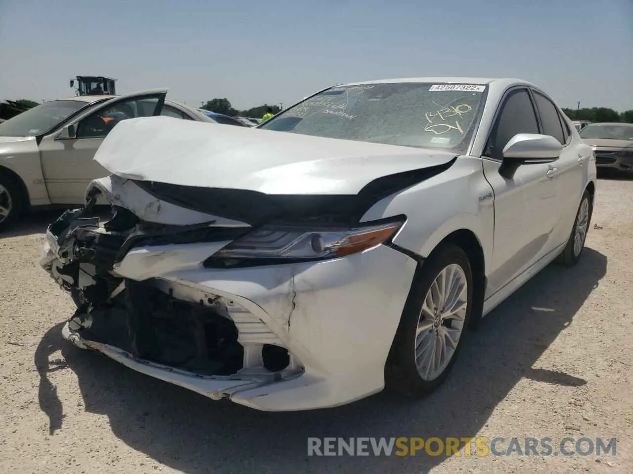 2 fotografías del automóvil dañado 4T1F31AK9LU545291 TOYOTA CAMRY 2020