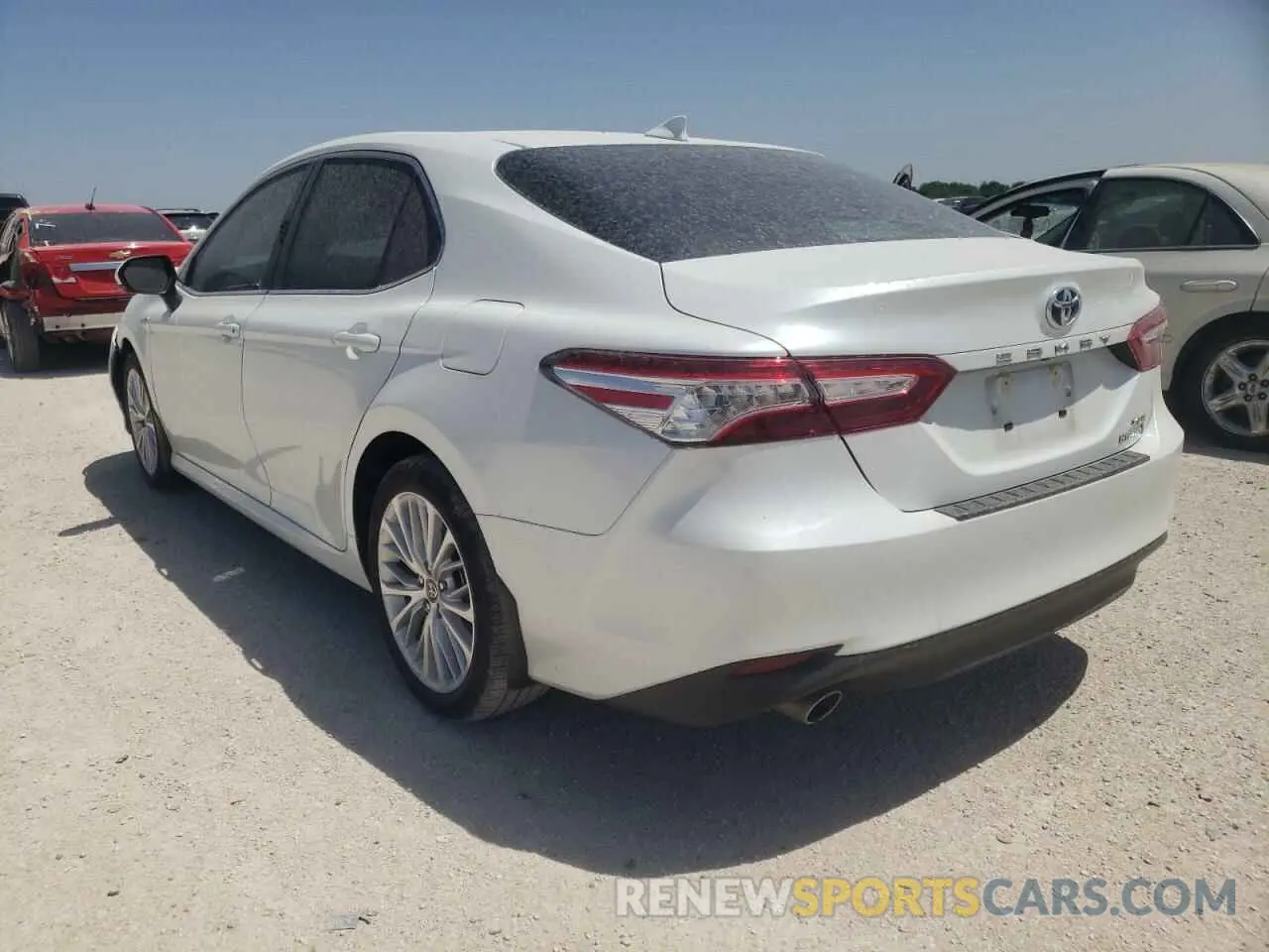 3 fotografías del automóvil dañado 4T1F31AK9LU545291 TOYOTA CAMRY 2020