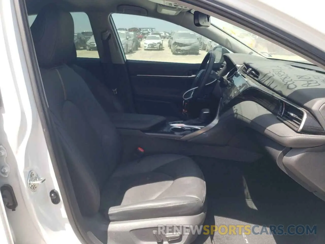 5 fotografías del automóvil dañado 4T1F31AK9LU545291 TOYOTA CAMRY 2020