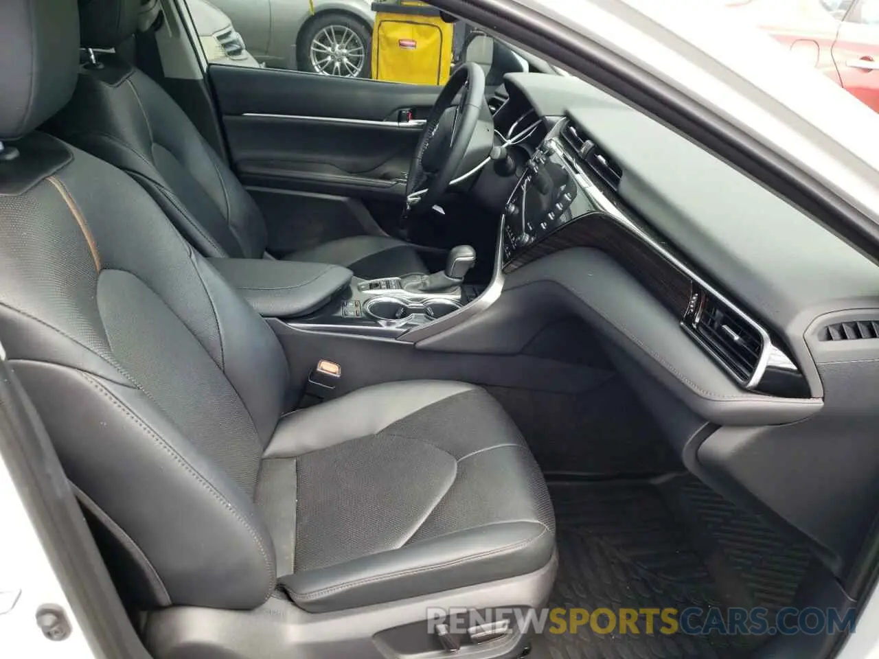 5 fotografías del automóvil dañado 4T1F31AKXLU017100 TOYOTA CAMRY 2020