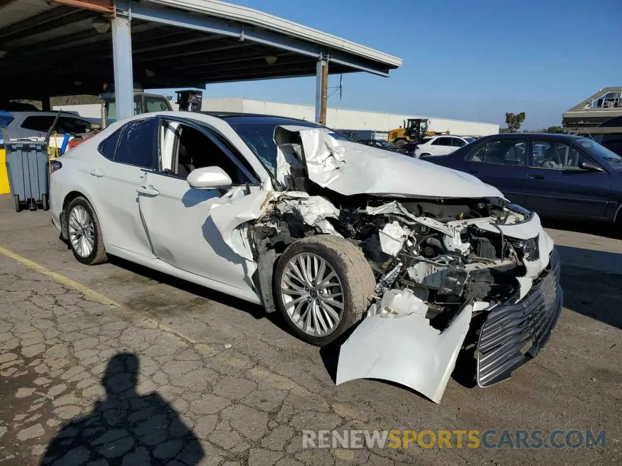 4 fotografías del automóvil dañado 4T1FZ1AK3LU042936 TOYOTA CAMRY 2020