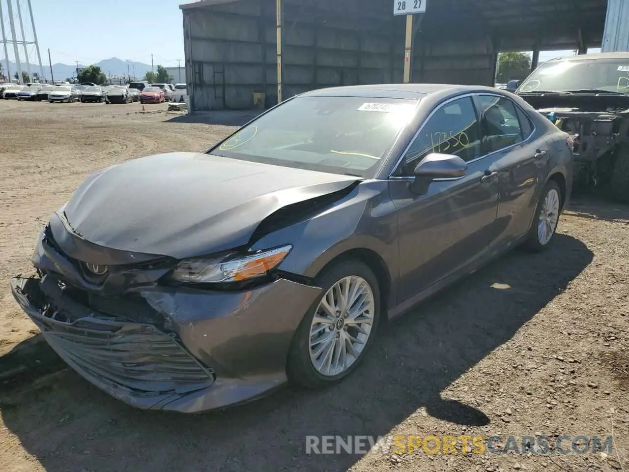 2 fotografías del automóvil dañado 4T1FZ1AK7LU043507 TOYOTA CAMRY 2020