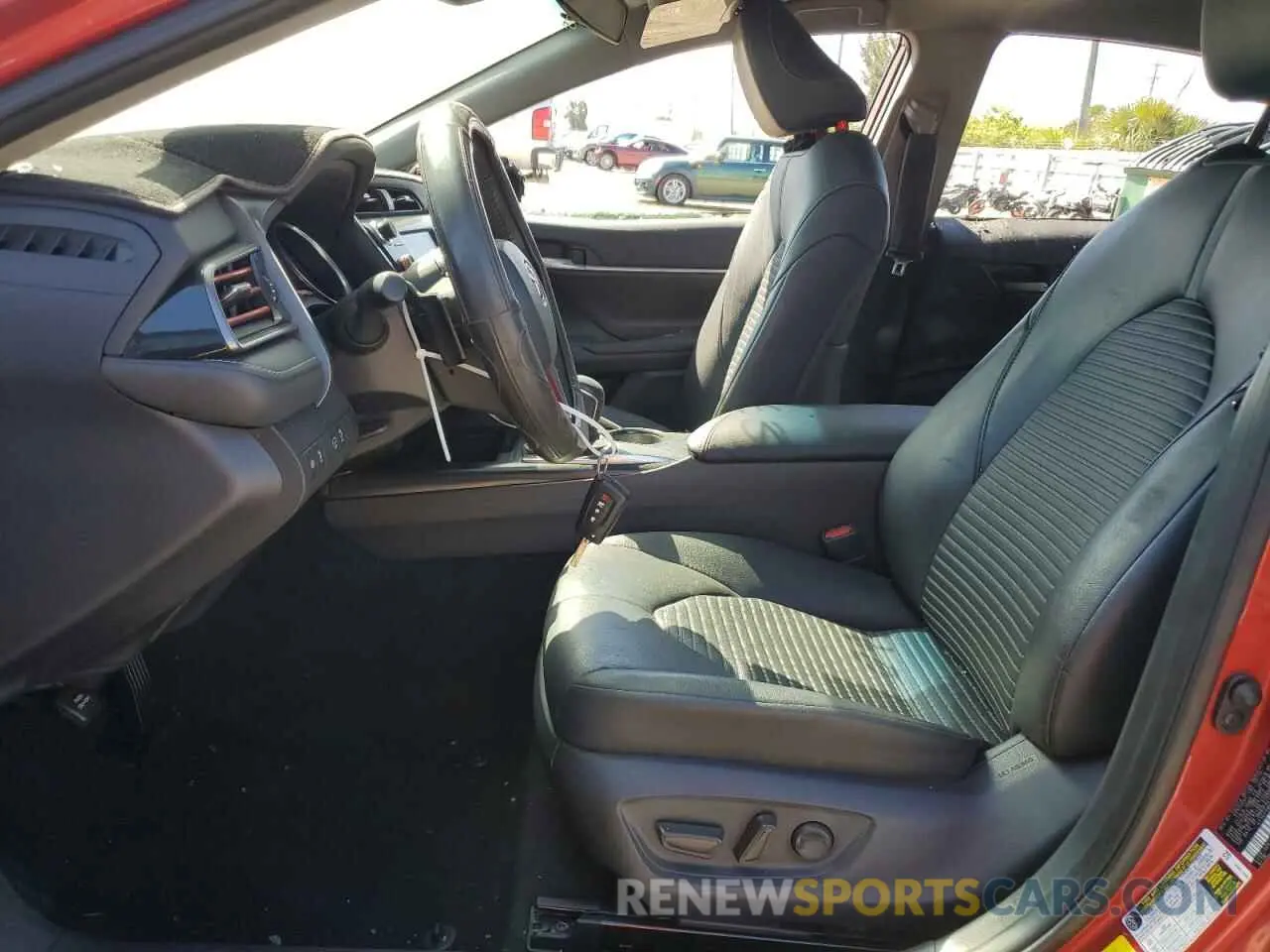 7 fotografías del automóvil dañado 4T1G11AK0LU312362 TOYOTA CAMRY 2020