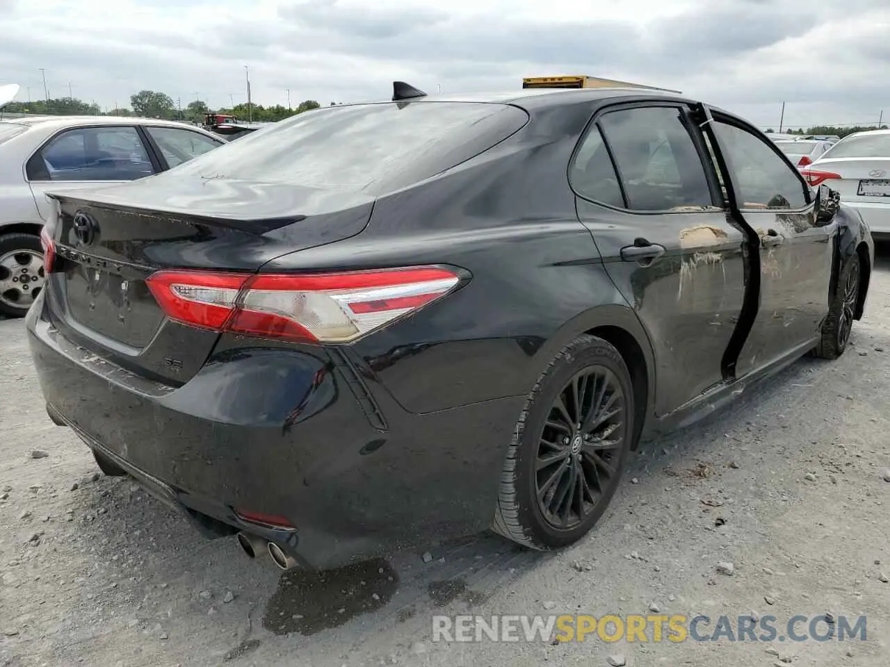 4 fotografías del automóvil dañado 4T1G11AK0LU314399 TOYOTA CAMRY 2020