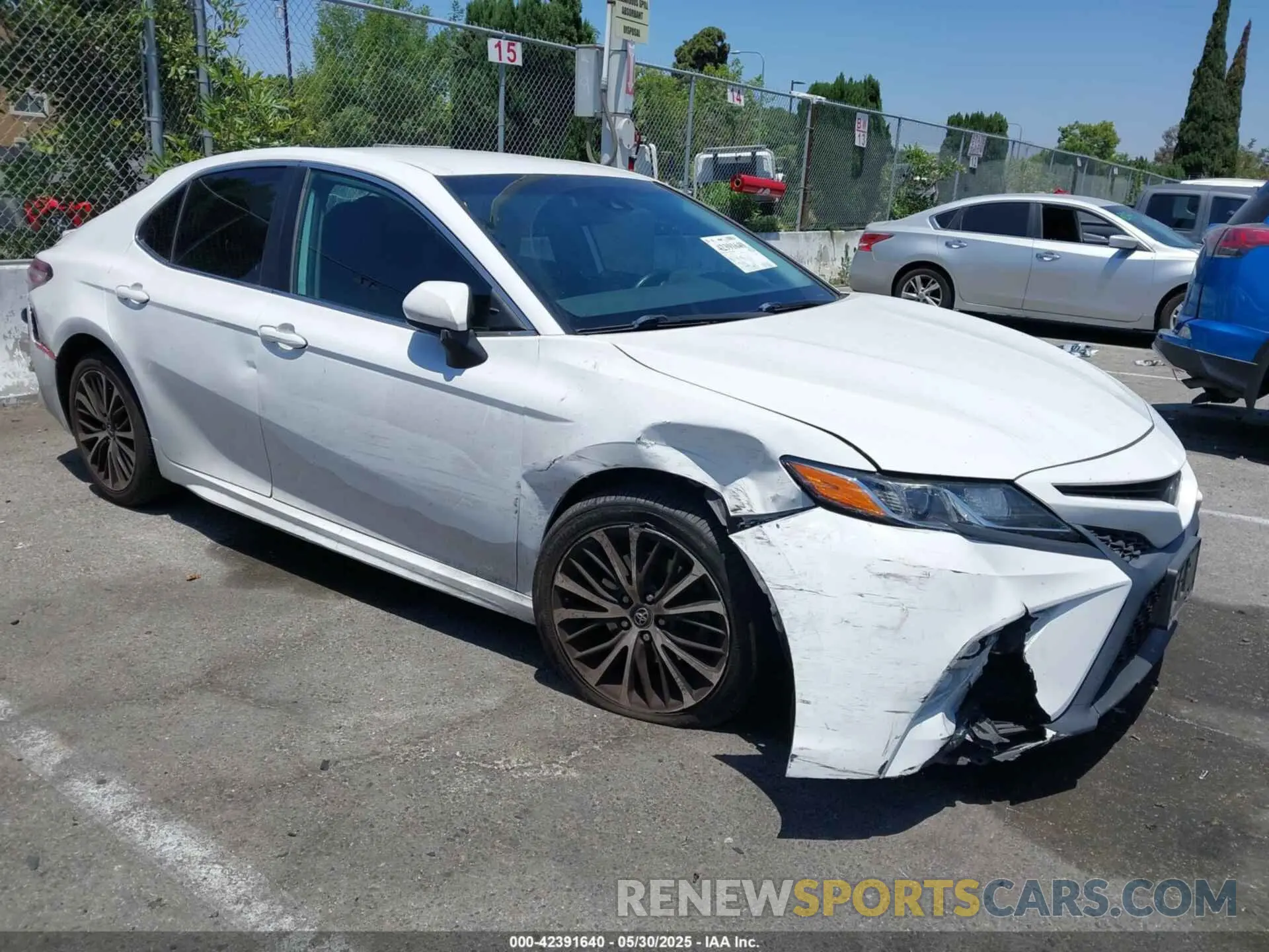1 fotografías del automóvil dañado 4T1G11AK0LU327363 TOYOTA CAMRY 2020