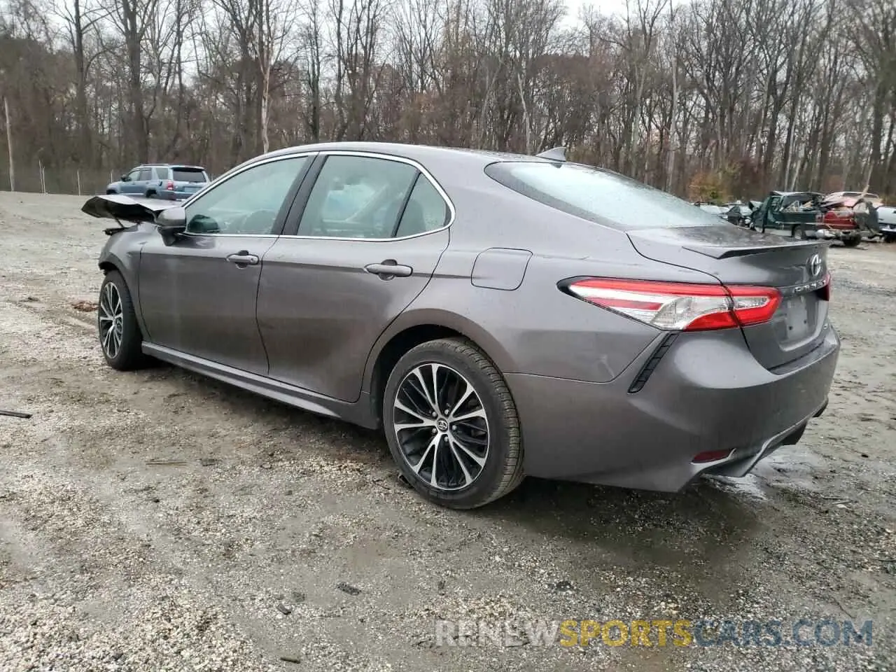 2 fotografías del automóvil dañado 4T1G11AK0LU328867 TOYOTA CAMRY 2020