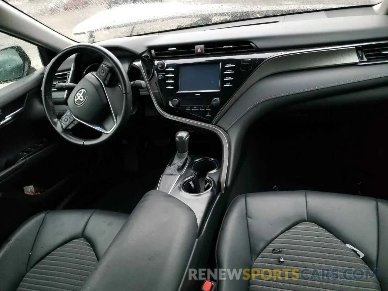 8 fotografías del automóvil dañado 4T1G11AK0LU328867 TOYOTA CAMRY 2020