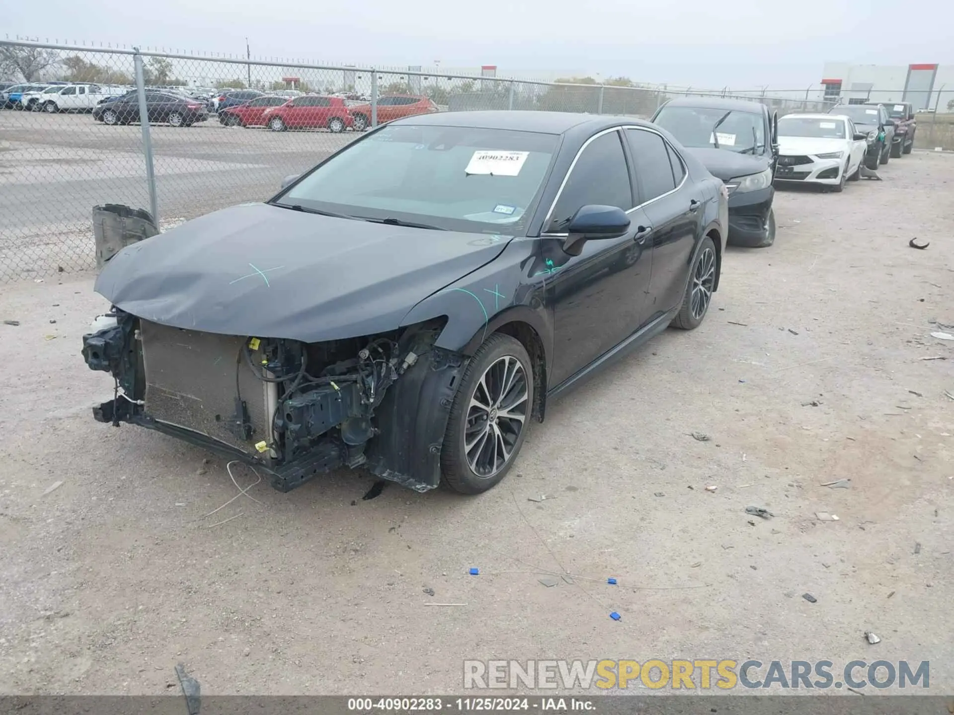 2 fotografías del automóvil dañado 4T1G11AK0LU331266 TOYOTA CAMRY 2020