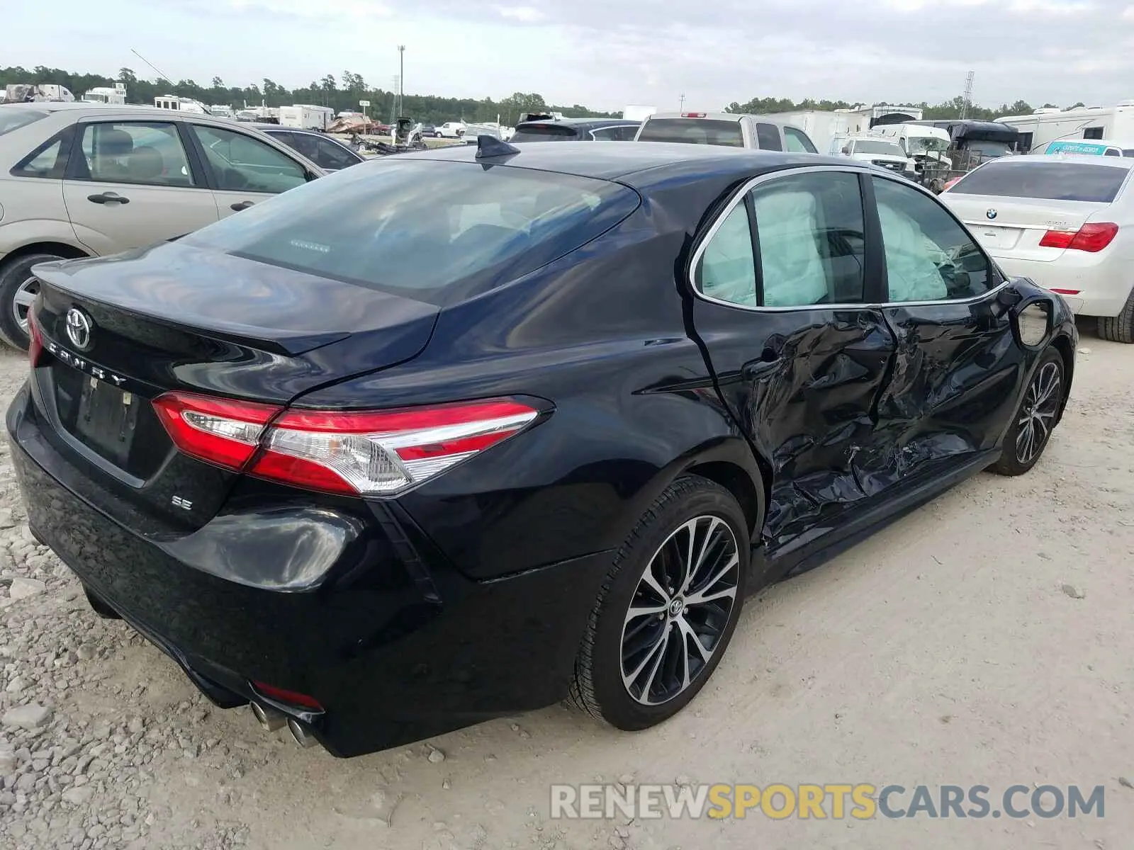 4 fotografías del automóvil dañado 4T1G11AK0LU332790 TOYOTA CAMRY 2020