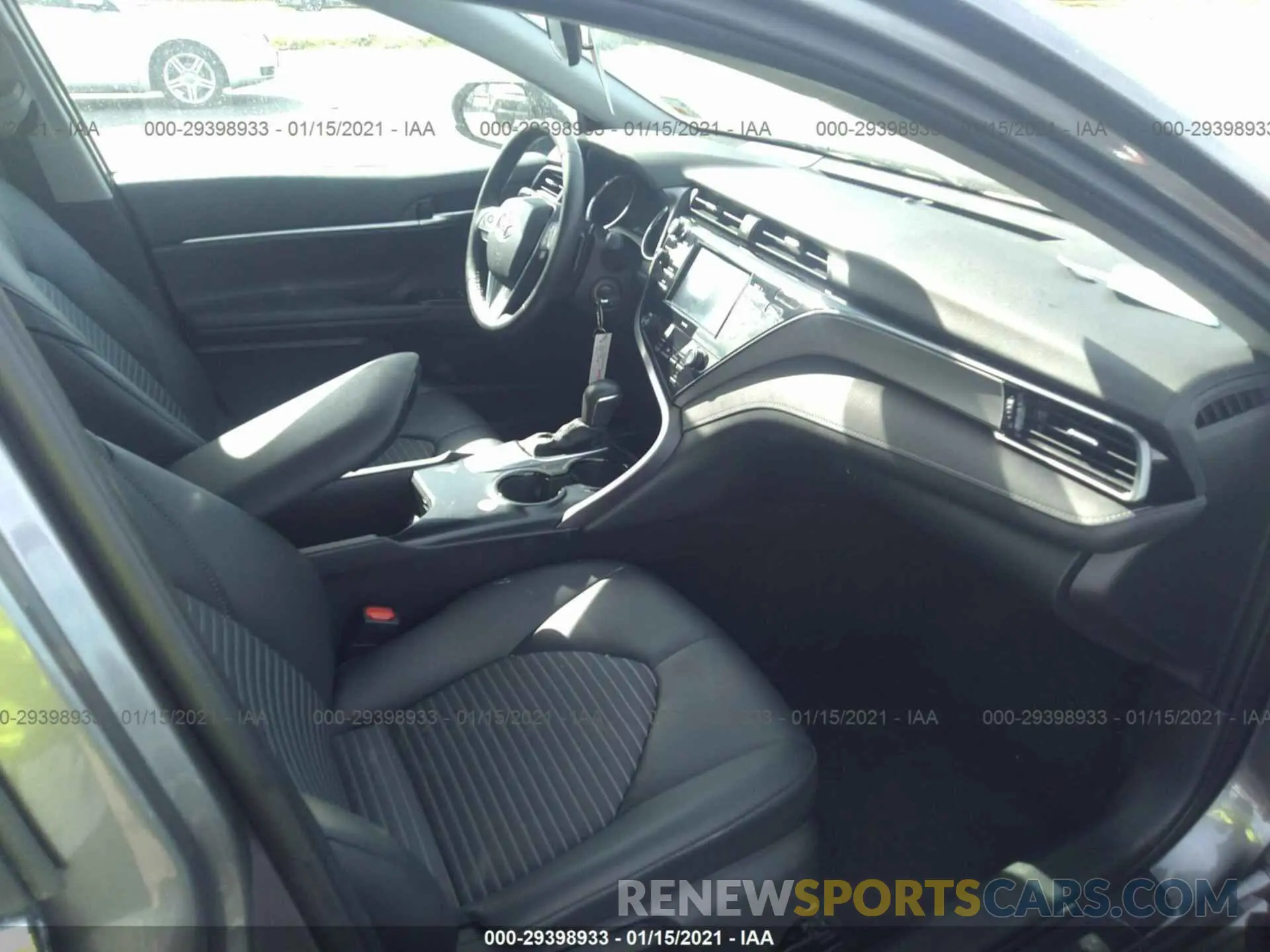 5 fotografías del automóvil dañado 4T1G11AK0LU333504 TOYOTA CAMRY 2020