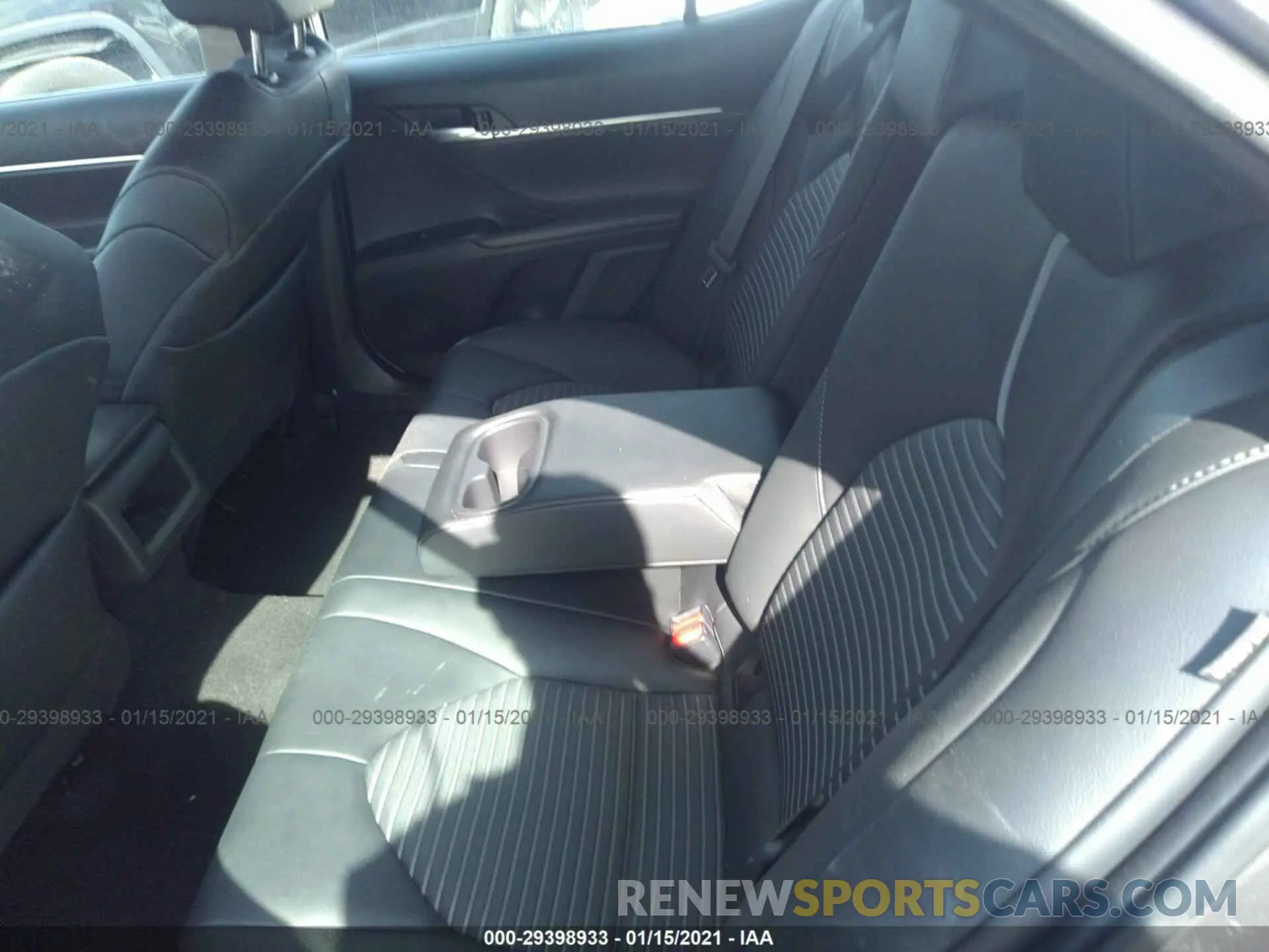 8 fotografías del automóvil dañado 4T1G11AK0LU333504 TOYOTA CAMRY 2020