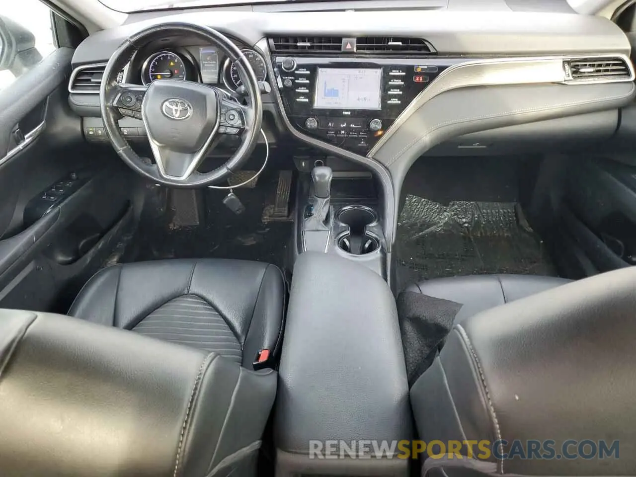8 fotografías del automóvil dañado 4T1G11AK0LU360279 TOYOTA CAMRY 2020