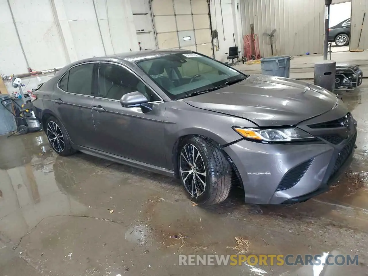 4 fotografías del automóvil dañado 4T1G11AK0LU371251 TOYOTA CAMRY 2020