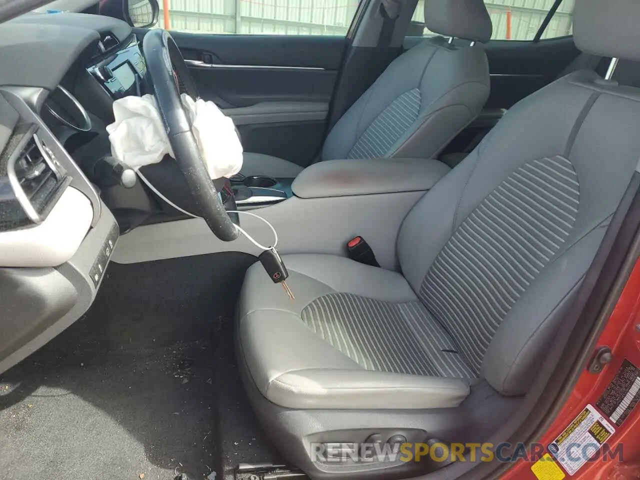 7 fotografías del automóvil dañado 4T1G11AK0LU396425 TOYOTA CAMRY 2020