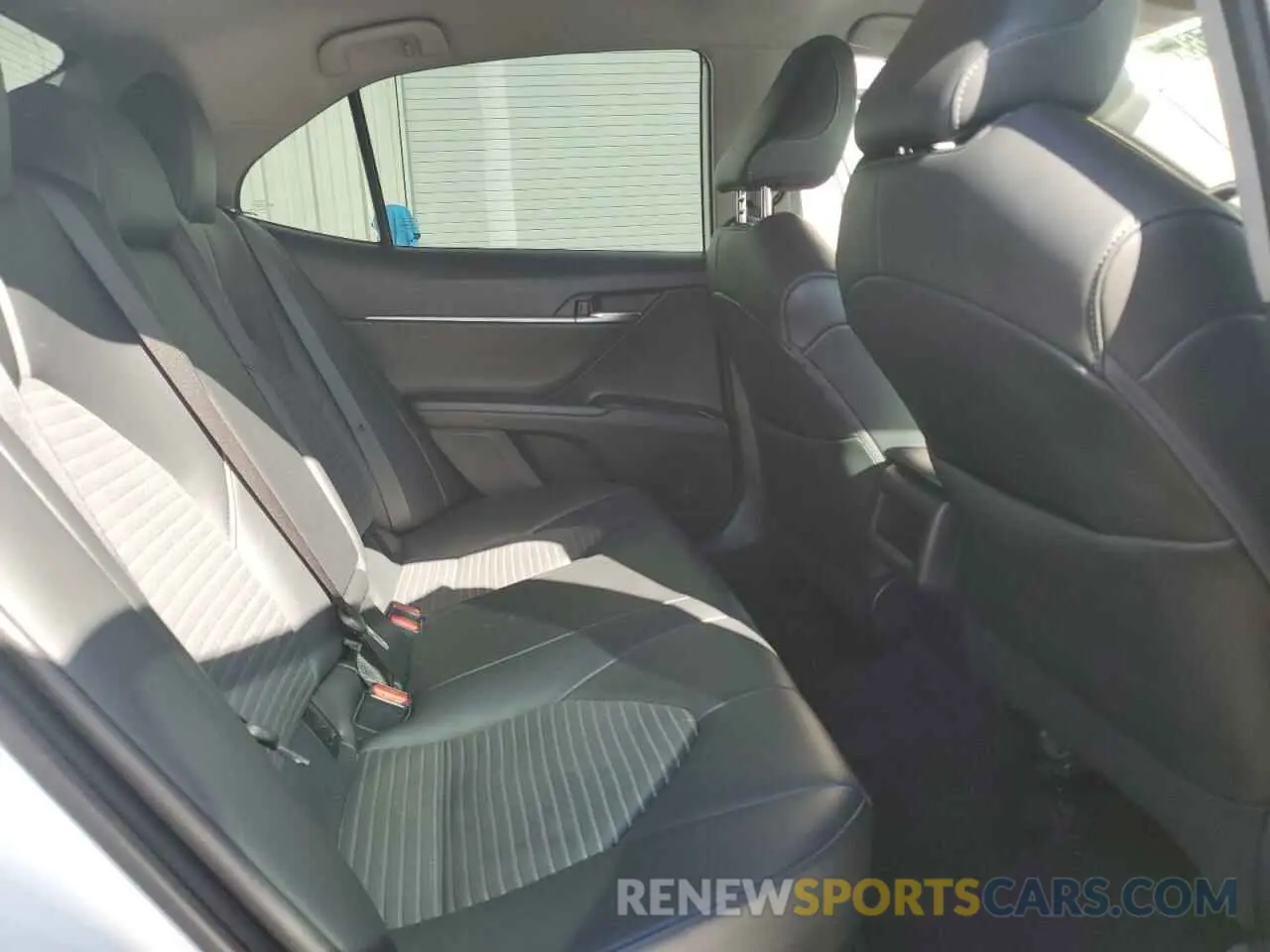 10 fotografías del automóvil dañado 4T1G11AK0LU396988 TOYOTA CAMRY 2020