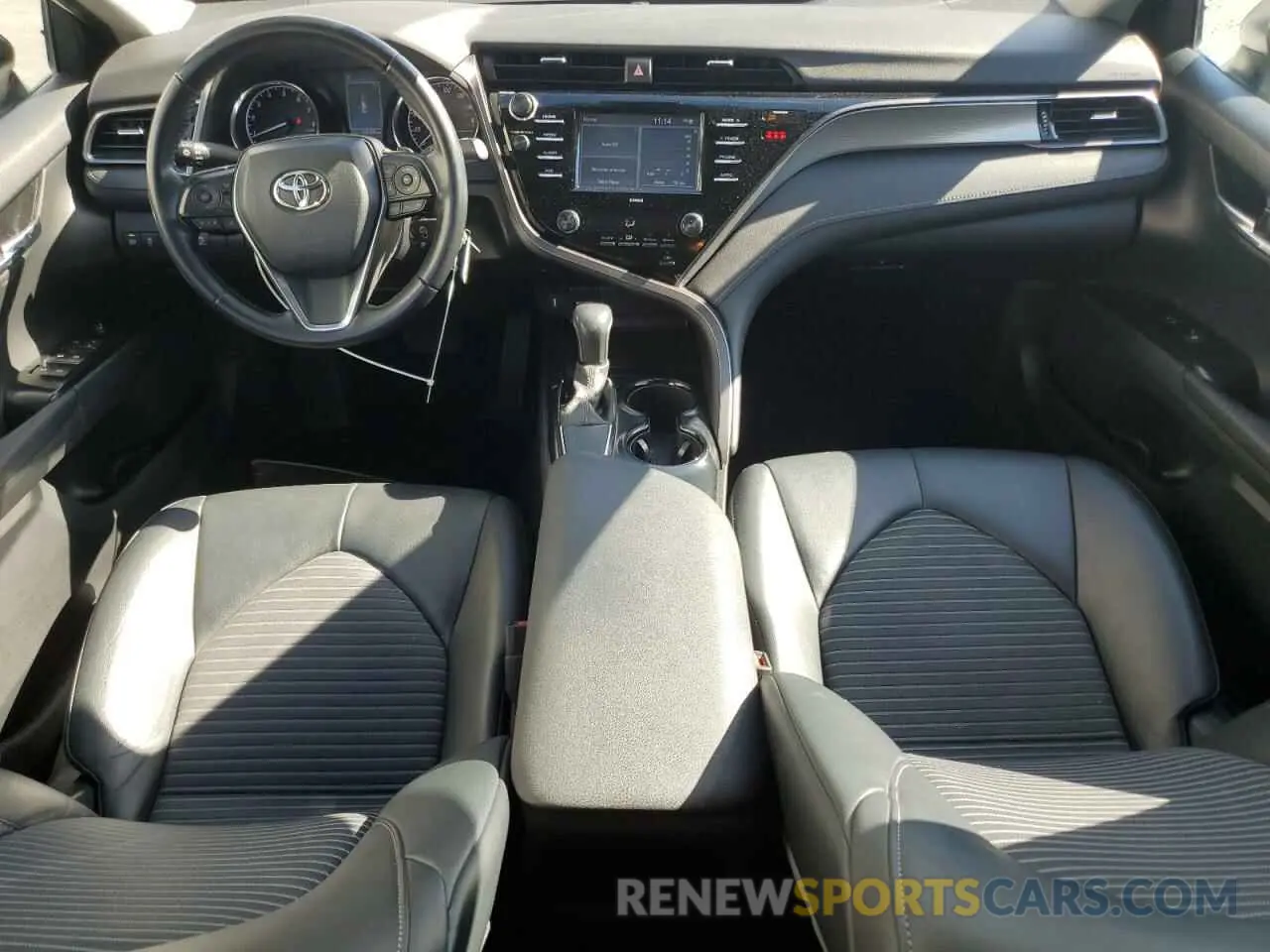 8 fotografías del automóvil dañado 4T1G11AK0LU396988 TOYOTA CAMRY 2020