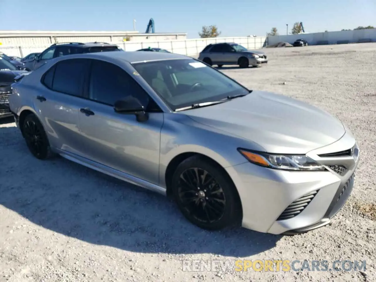 4 fotografías del automóvil dañado 4T1G11AK0LU397266 TOYOTA CAMRY 2020