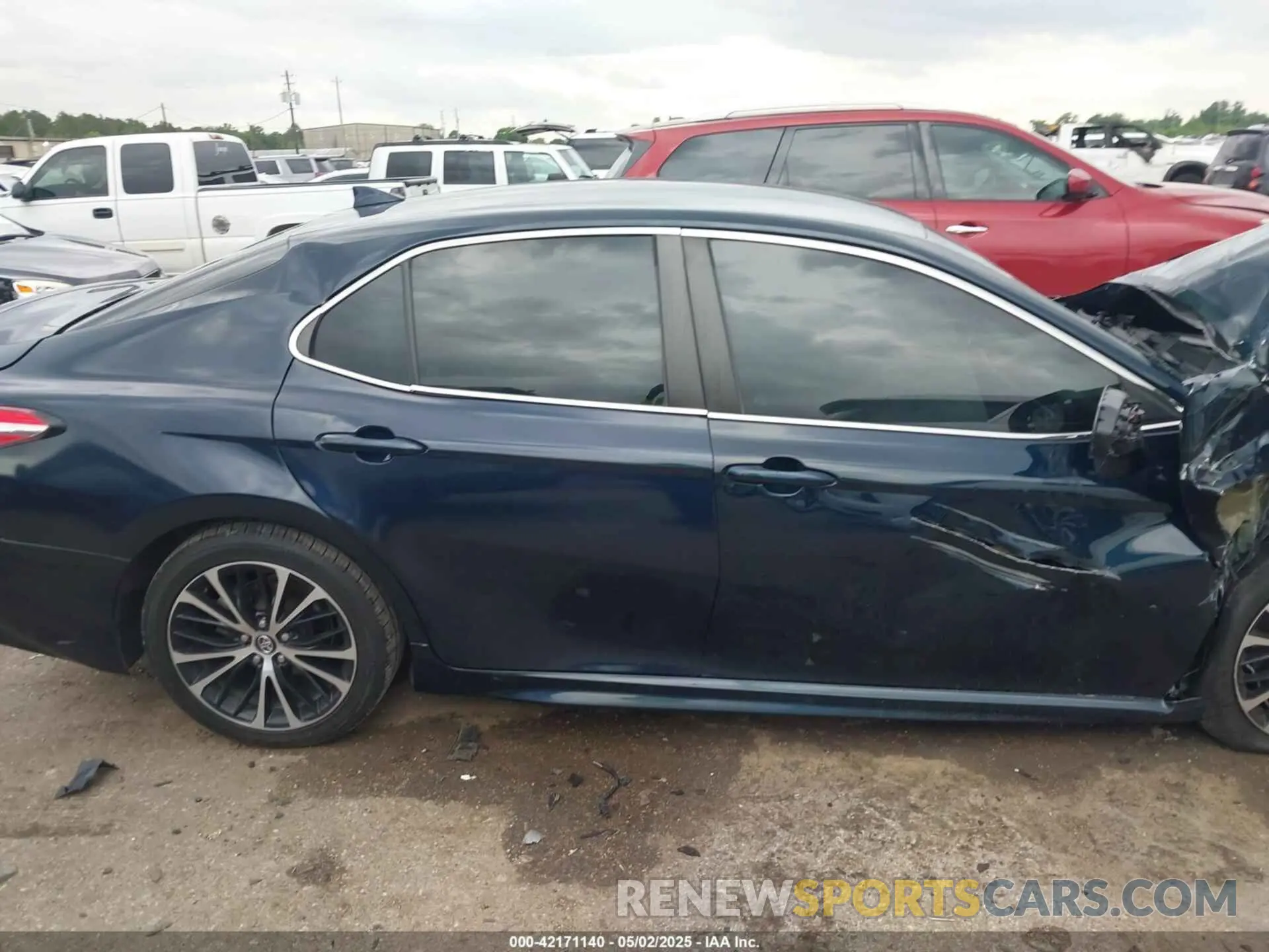 13 fotografías del automóvil dañado 4T1G11AK0LU870387 TOYOTA CAMRY 2020