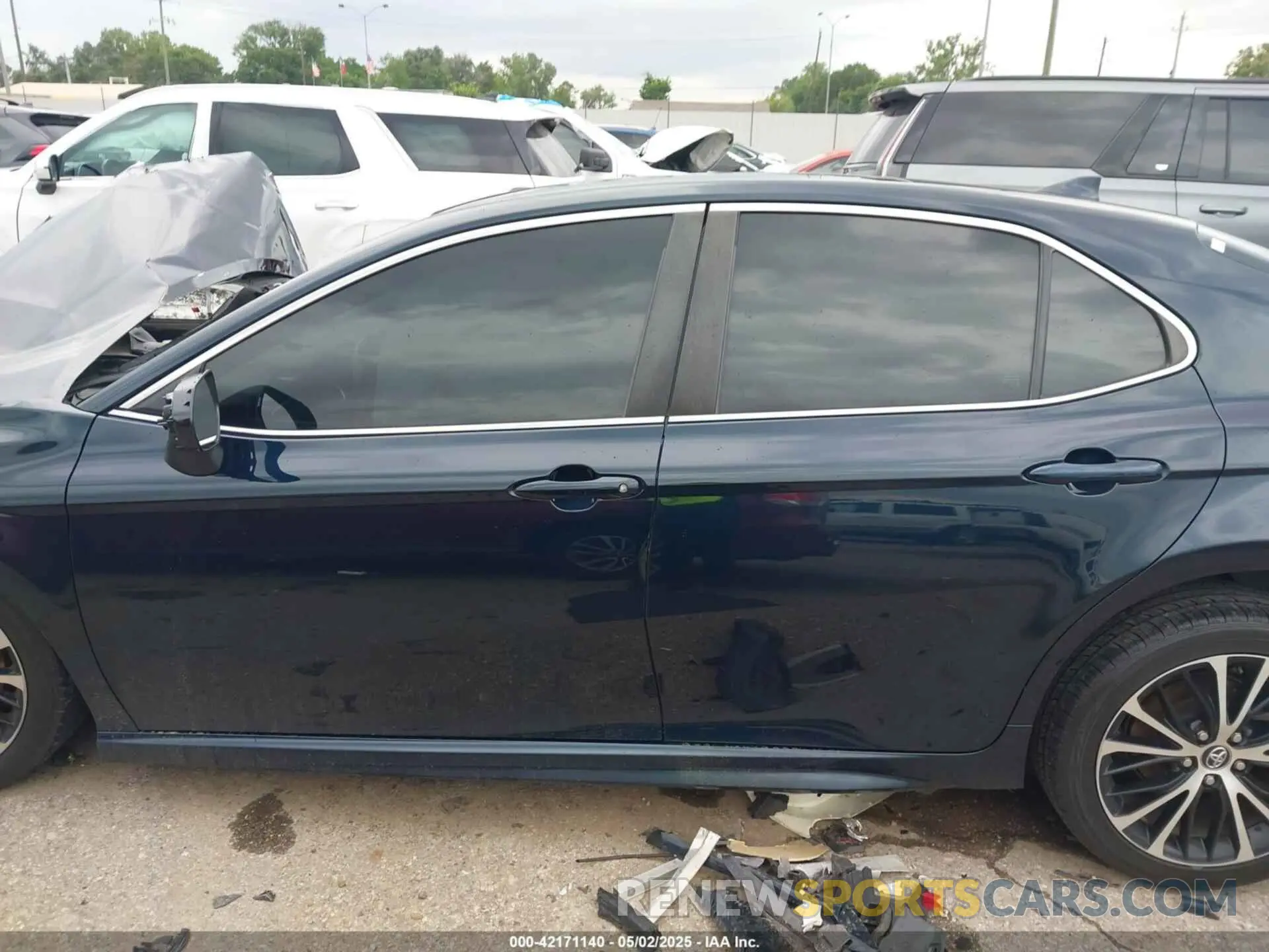 14 fotografías del automóvil dañado 4T1G11AK0LU870387 TOYOTA CAMRY 2020