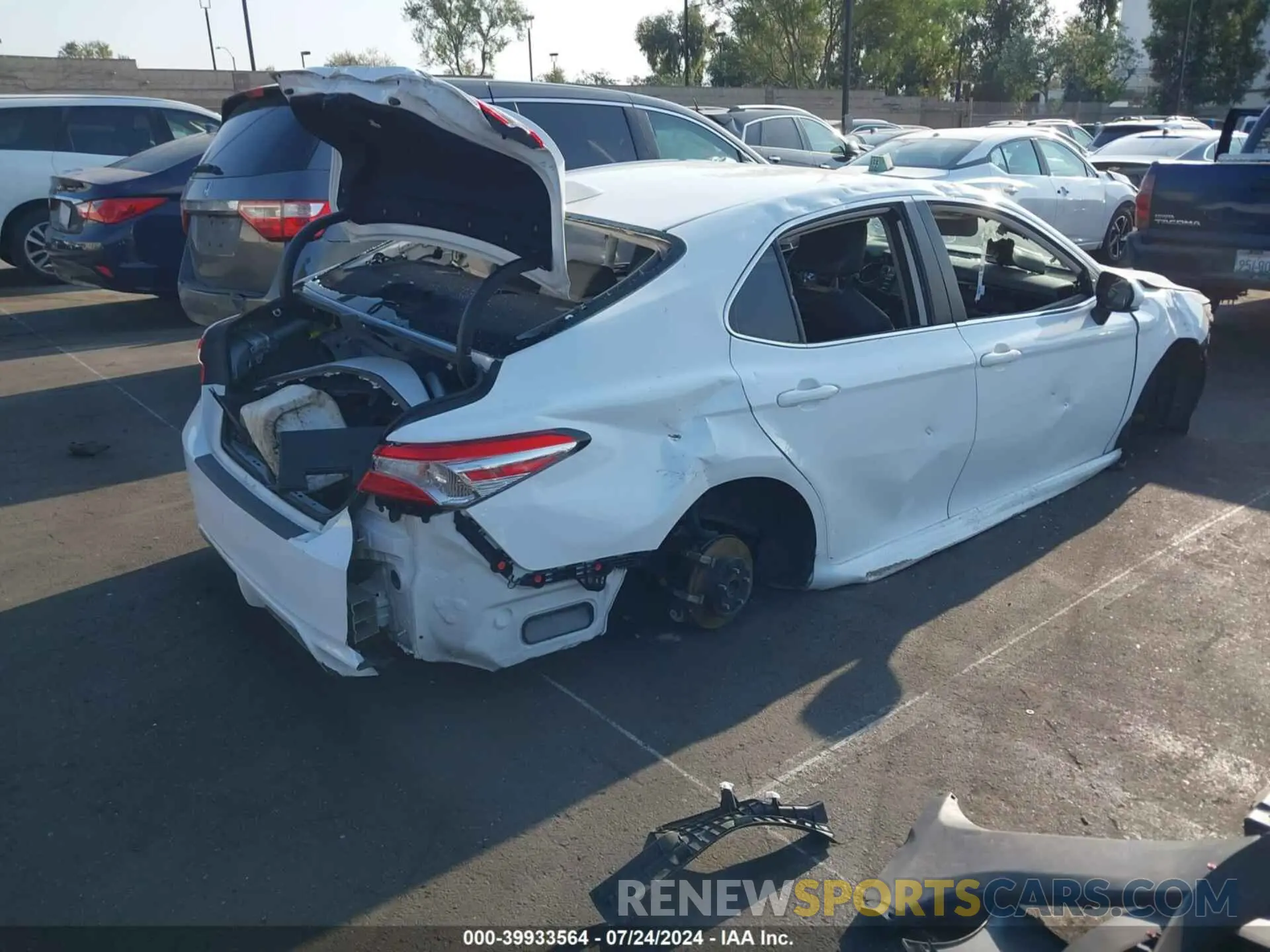 4 fotografías del automóvil dañado 4T1G11AK0LU887996 TOYOTA CAMRY 2020
