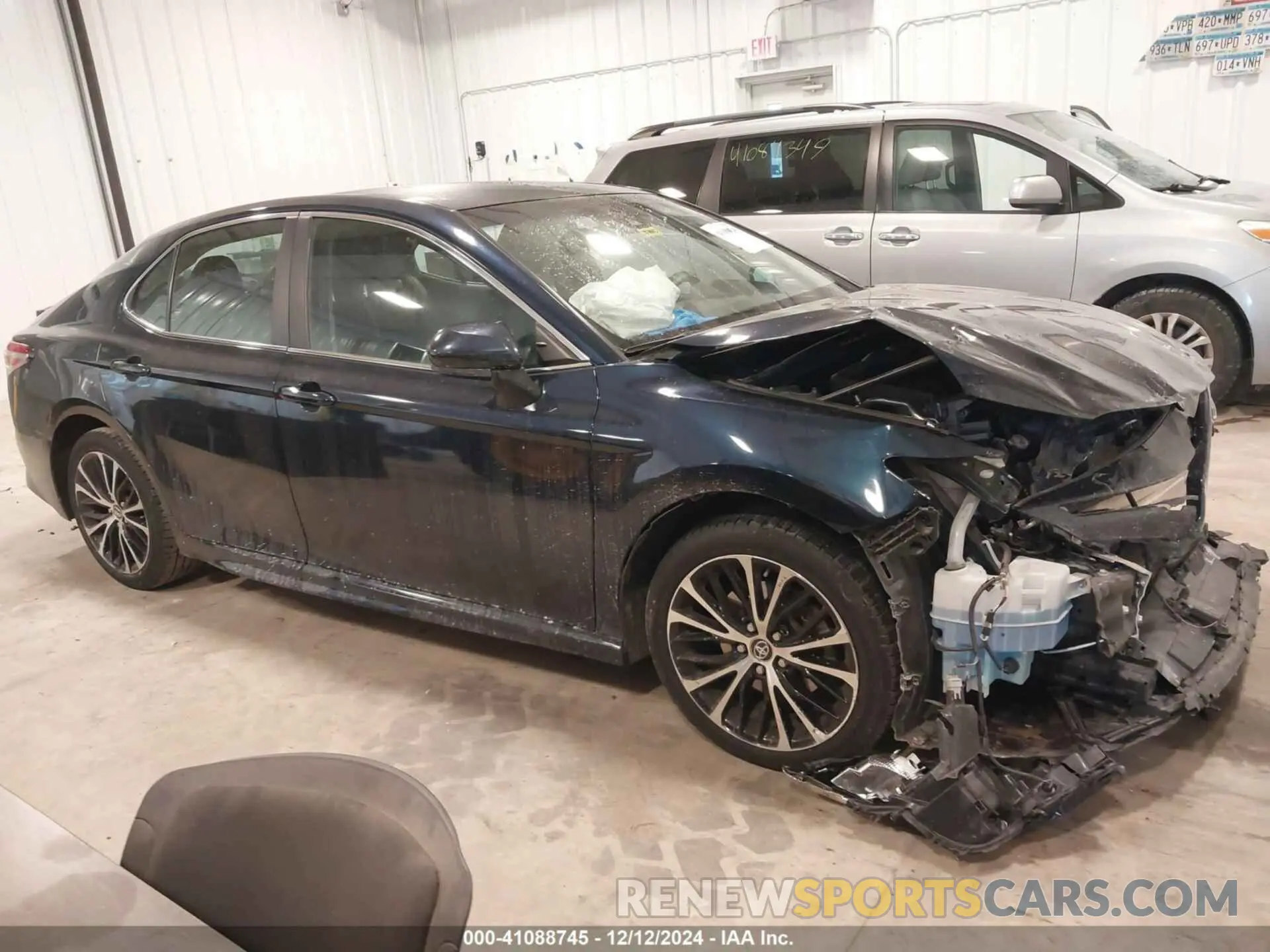 13 fotografías del automóvil dañado 4T1G11AK0LU890932 TOYOTA CAMRY 2020