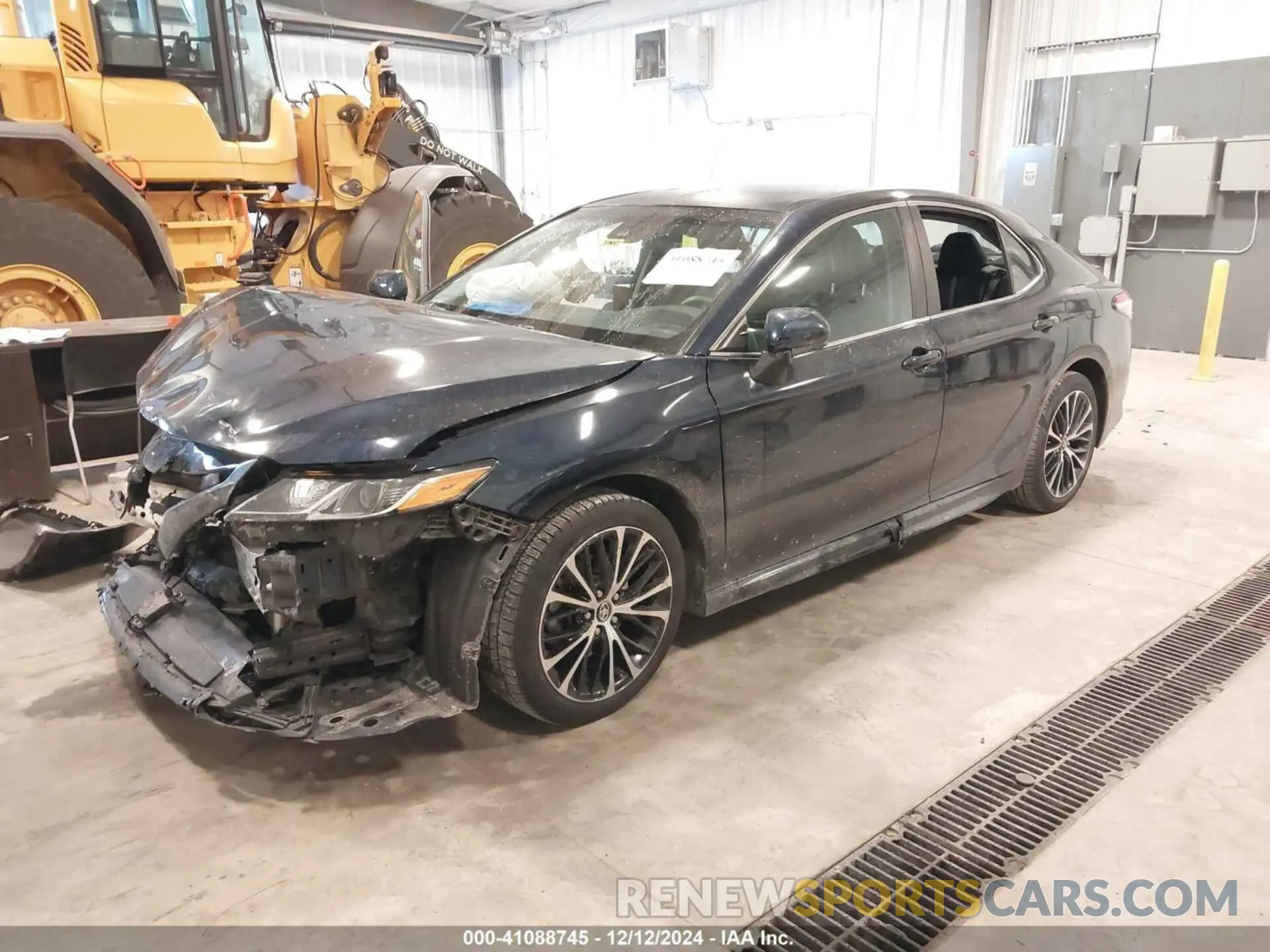 2 fotografías del automóvil dañado 4T1G11AK0LU890932 TOYOTA CAMRY 2020