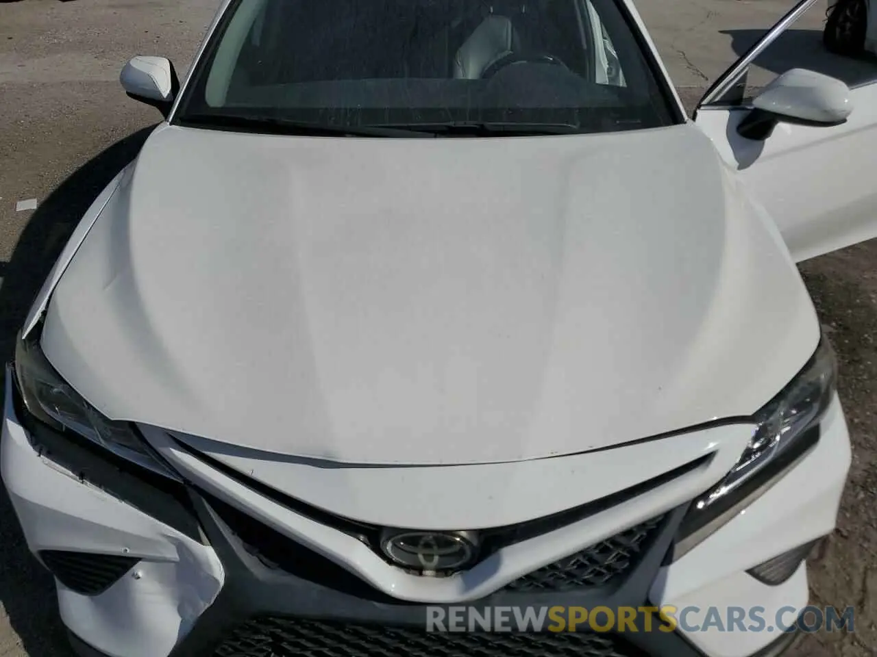 11 fotografías del automóvil dañado 4T1G11AK0LU900665 TOYOTA CAMRY 2020
