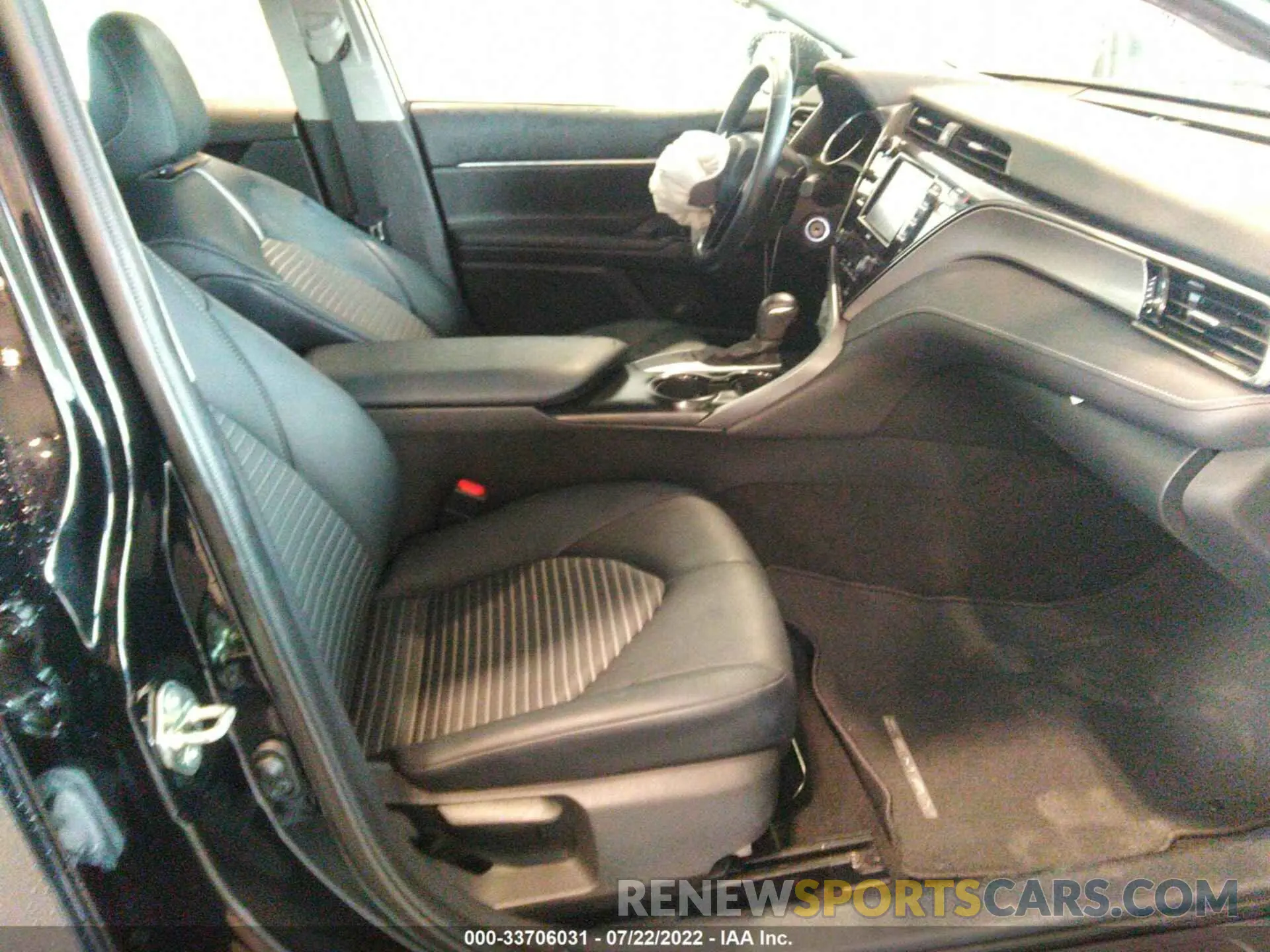 5 fotografías del automóvil dañado 4T1G11AK0LU906059 TOYOTA CAMRY 2020