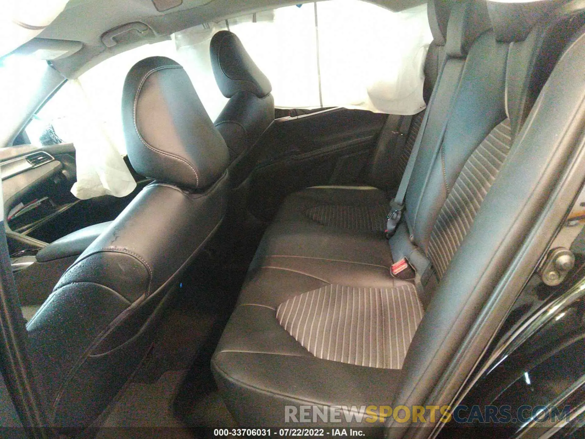 8 fotografías del automóvil dañado 4T1G11AK0LU906059 TOYOTA CAMRY 2020