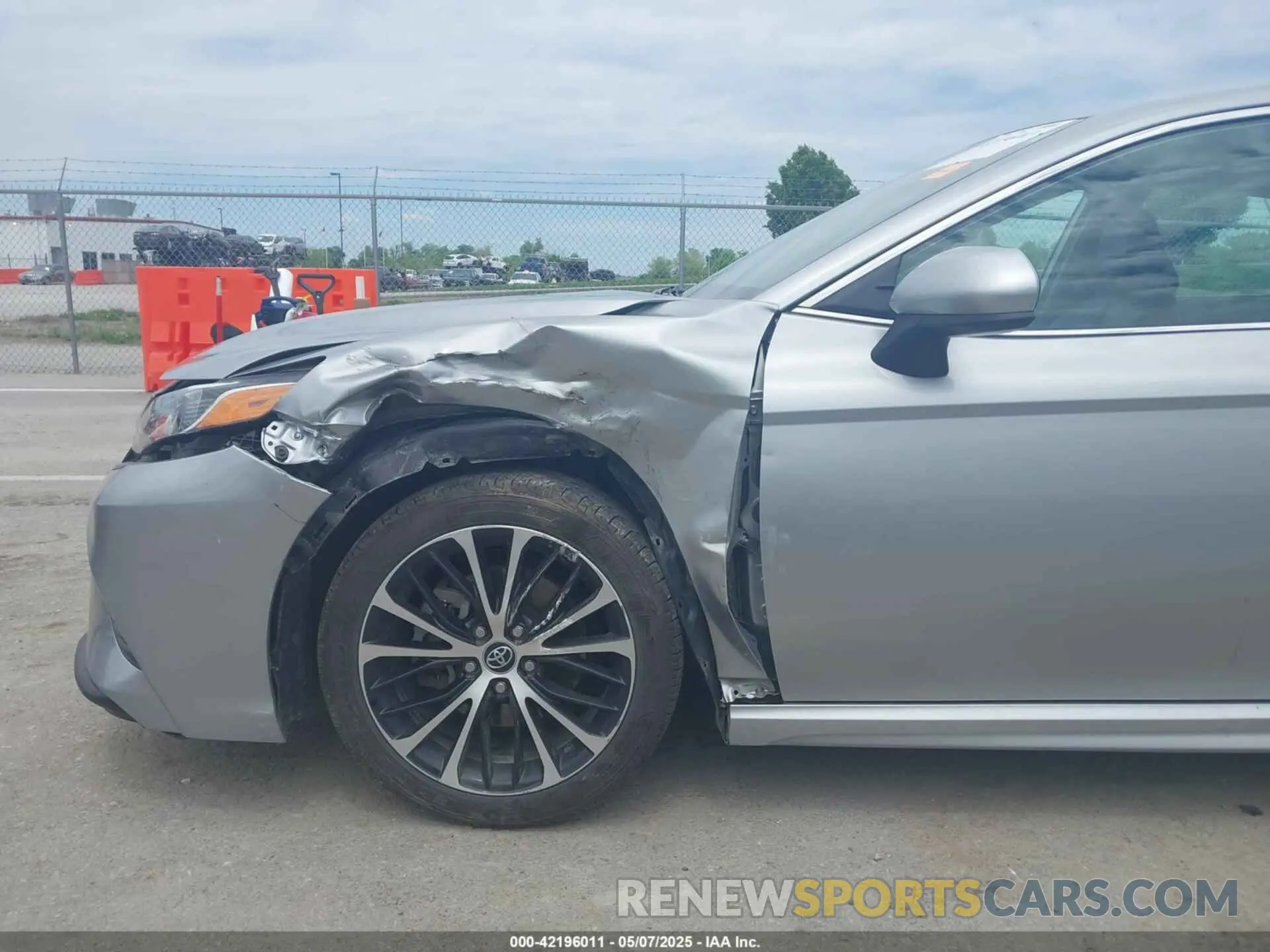 6 fotografías del automóvil dañado 4T1G11AK0LU924187 TOYOTA CAMRY 2020