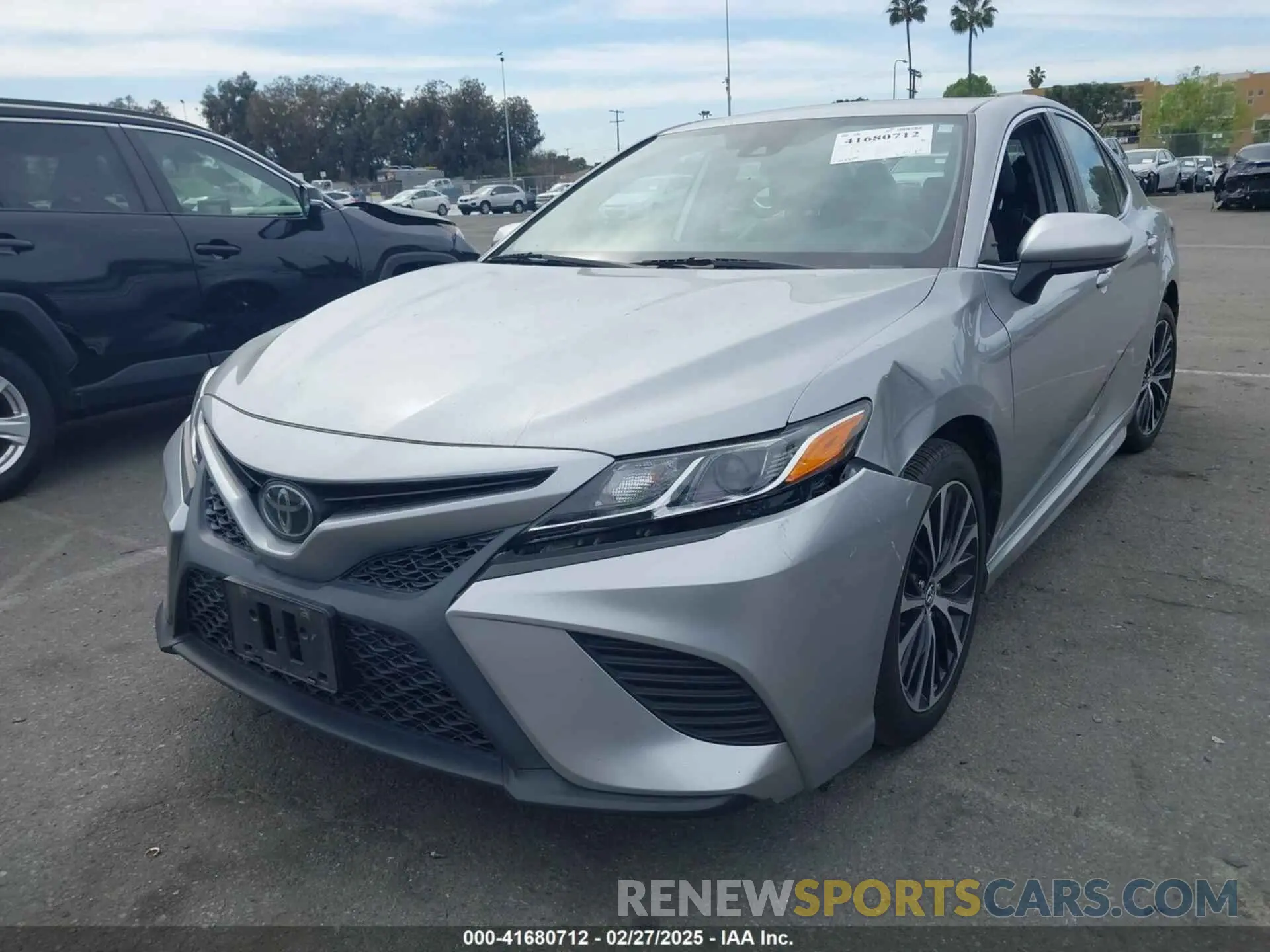 2 fotografías del automóvil dañado 4T1G11AK0LU943547 TOYOTA CAMRY 2020
