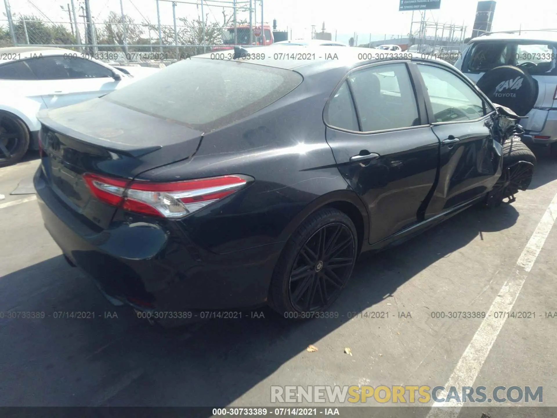 4 fotografías del automóvil dañado 4T1G11AK0LU968545 TOYOTA CAMRY 2020