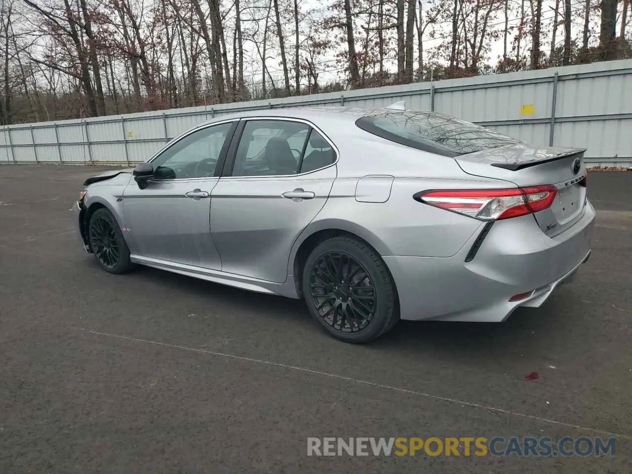 2 fotografías del automóvil dañado 4T1G11AK0LU997298 TOYOTA CAMRY 2020